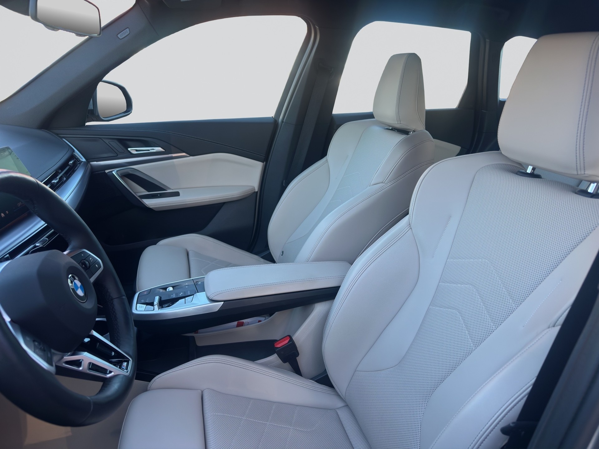 BMW X1 20d xDrive M SPORT-image-5