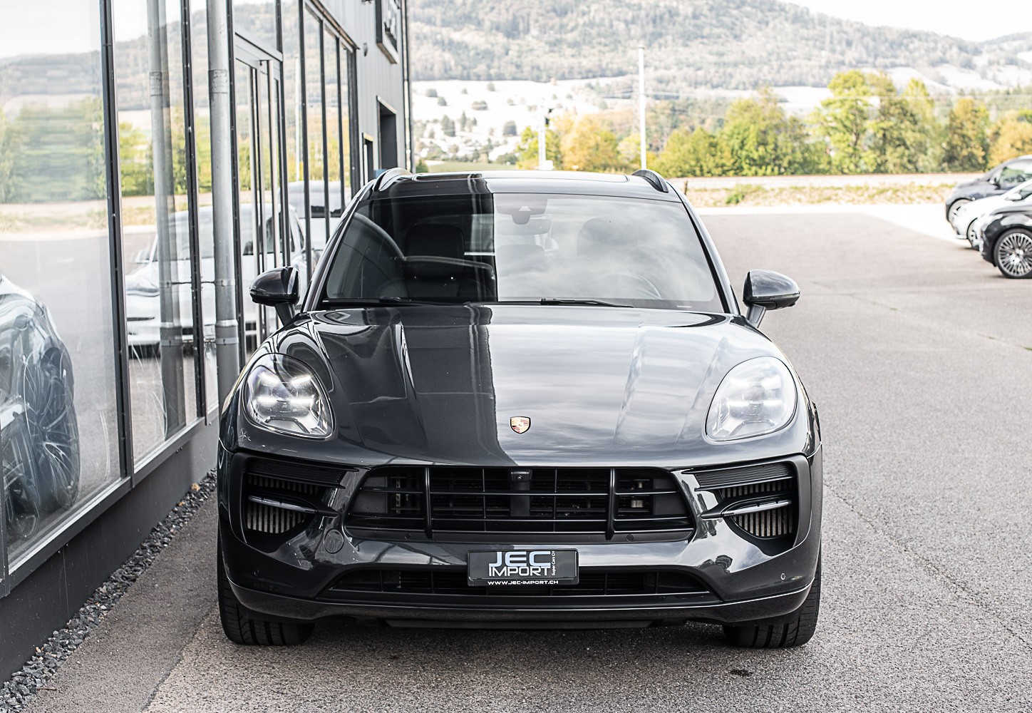 PORSCHE Macan GTS-image-2