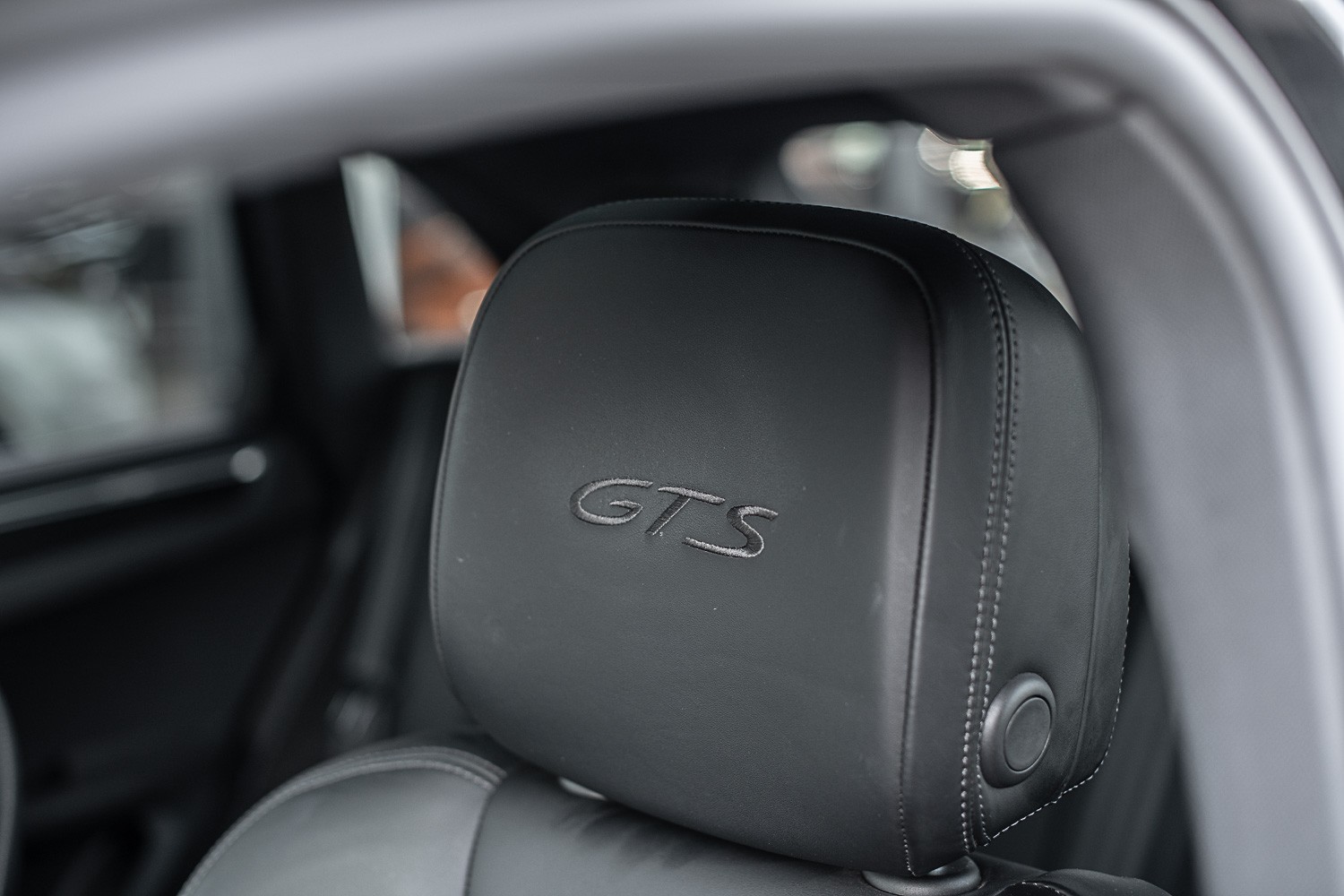 PORSCHE Macan GTS-image-13