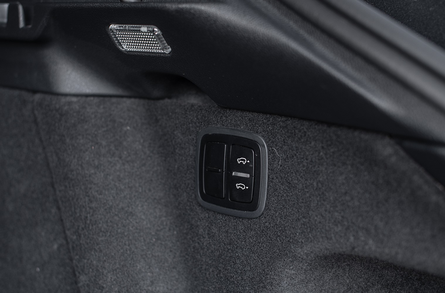 PORSCHE Macan GTS-image-7