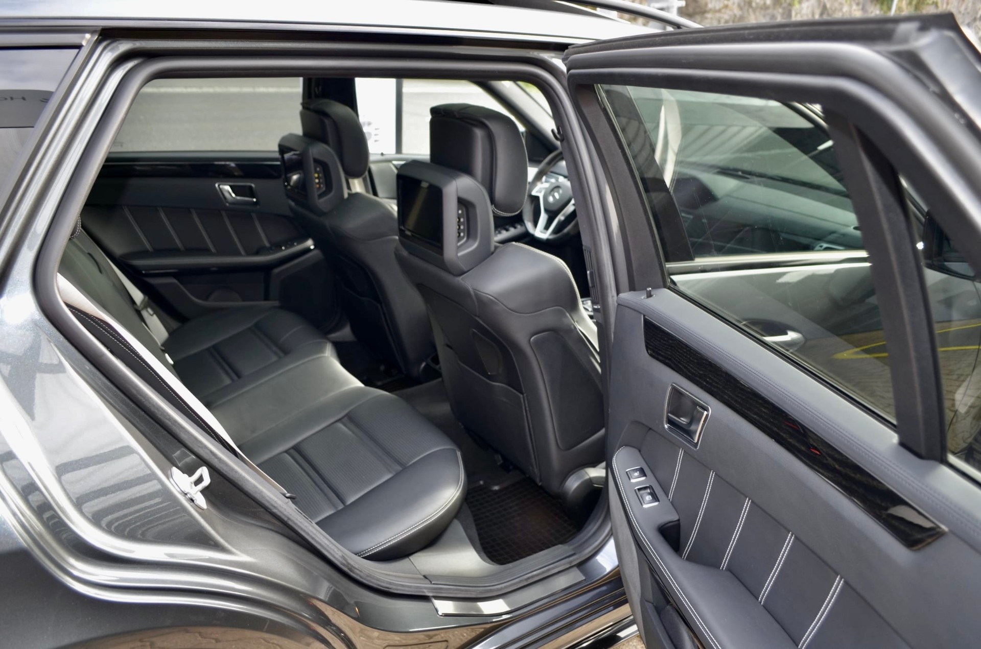 MERCEDES-BENZ E63 S AMG Speedshift 4 Maric-image-15
