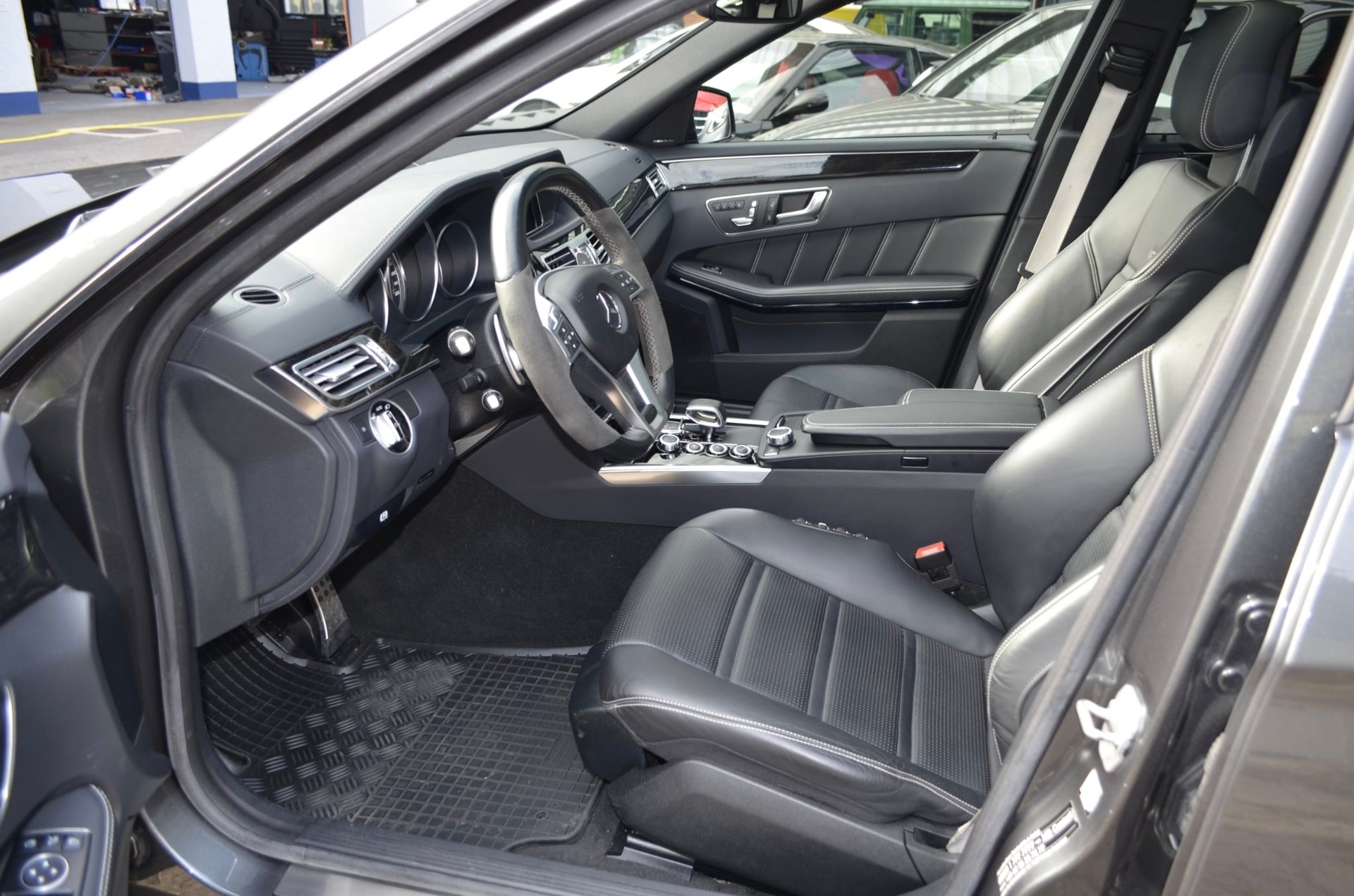 MERCEDES-BENZ E63 S AMG Speedshift 4 Maric-image-6