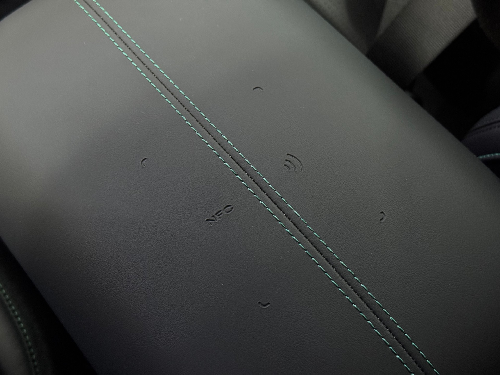 BYD Seal U DM-i Design AWD 4x4 *ab CHF 329.-/ Monat*-image-21
