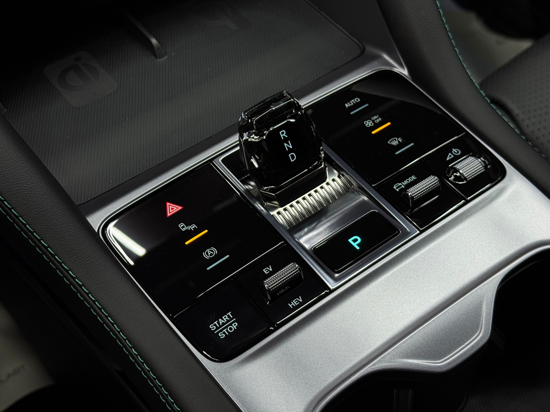 BYD Seal U DM-i Design AWD 4x4 *ab CHF 329.-/ Monat*-image-20