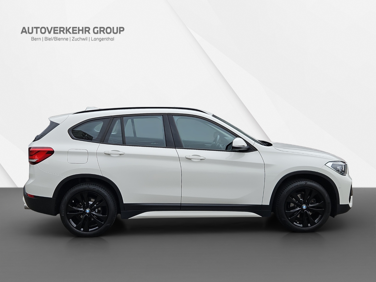 BMW X1 xDrive 18d Sport Line-image-6