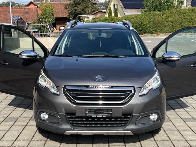 PEUGEOT 2008 1.2 VTI Style-image-4