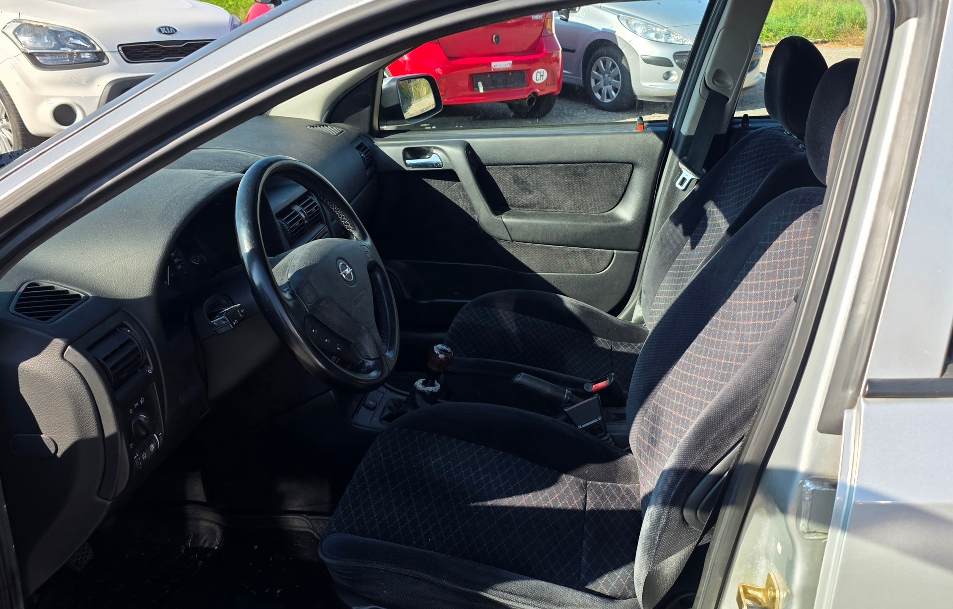 OPEL Astra 1.8i 16V Comfort-image-4