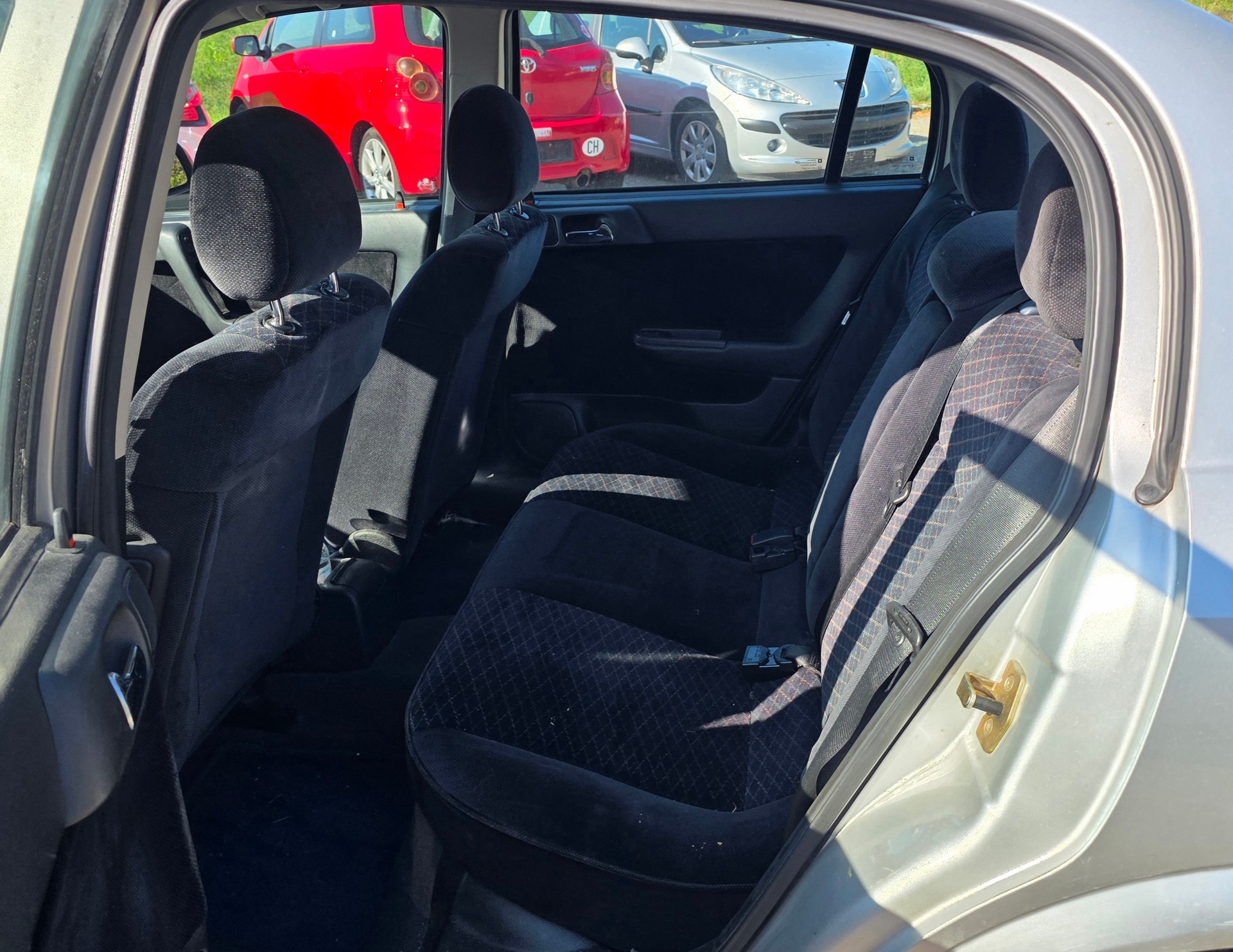 OPEL Astra 1.8i 16V Comfort-image-5