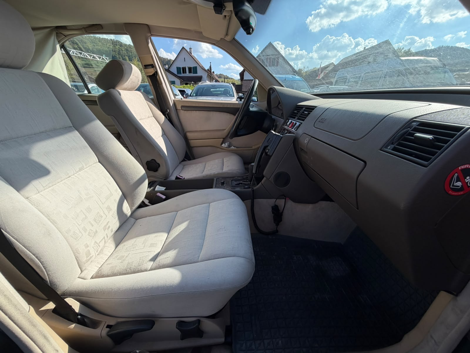 MERCEDES-BENZ C 280 Classic-image-15