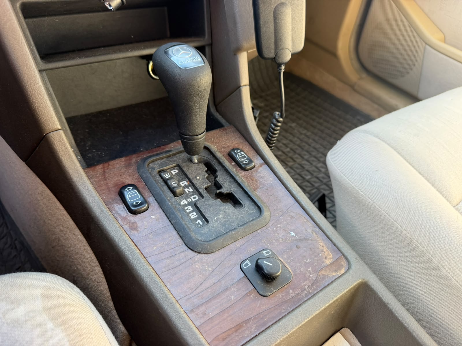 MERCEDES-BENZ C 280 Classic-image-18