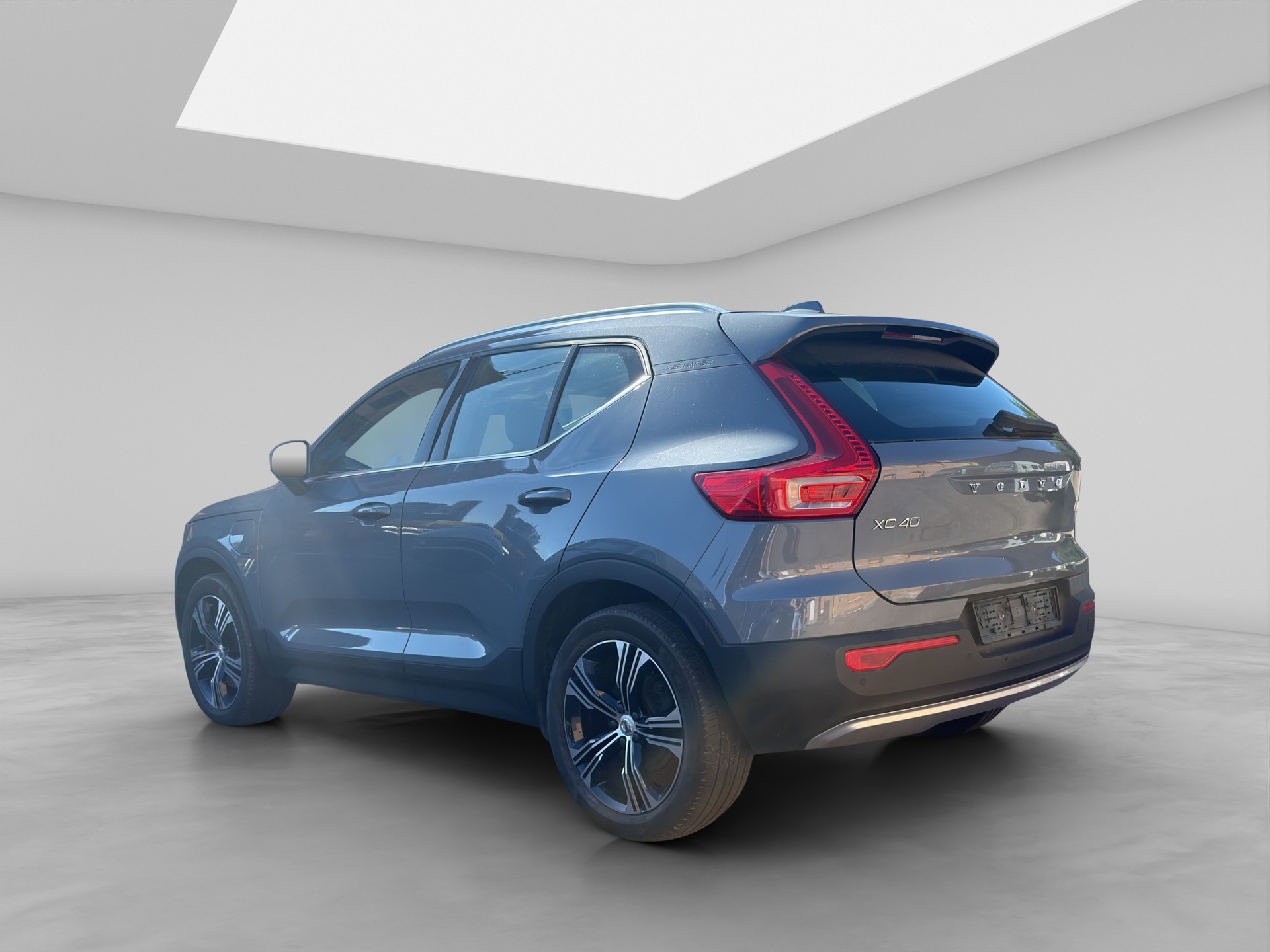 VOLVO XC40 T5 TwE Inscription DCT-image-3