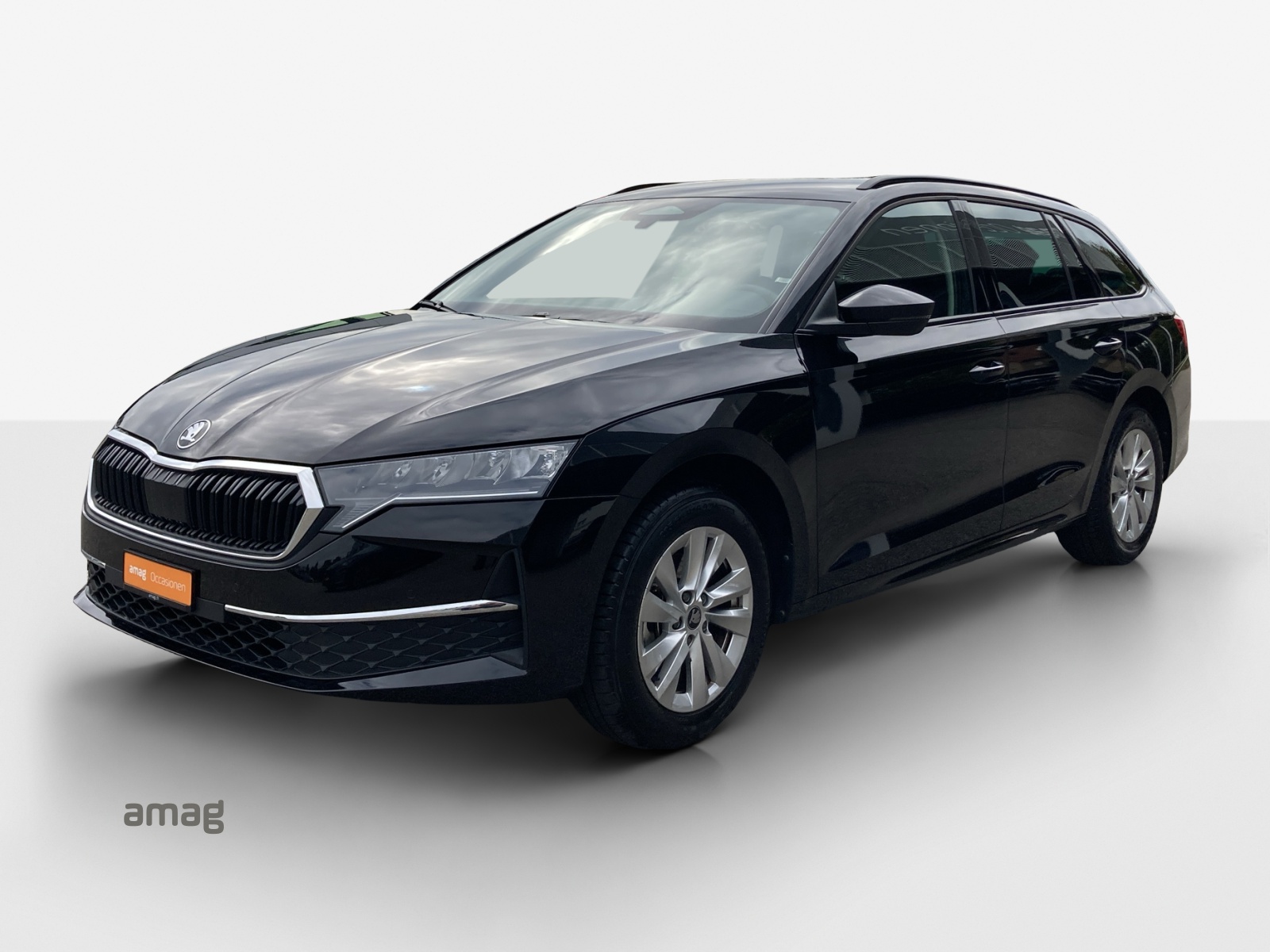 SKODA Octavia Combi 1.5 TSI mHEV DSG Dynamic-image-0