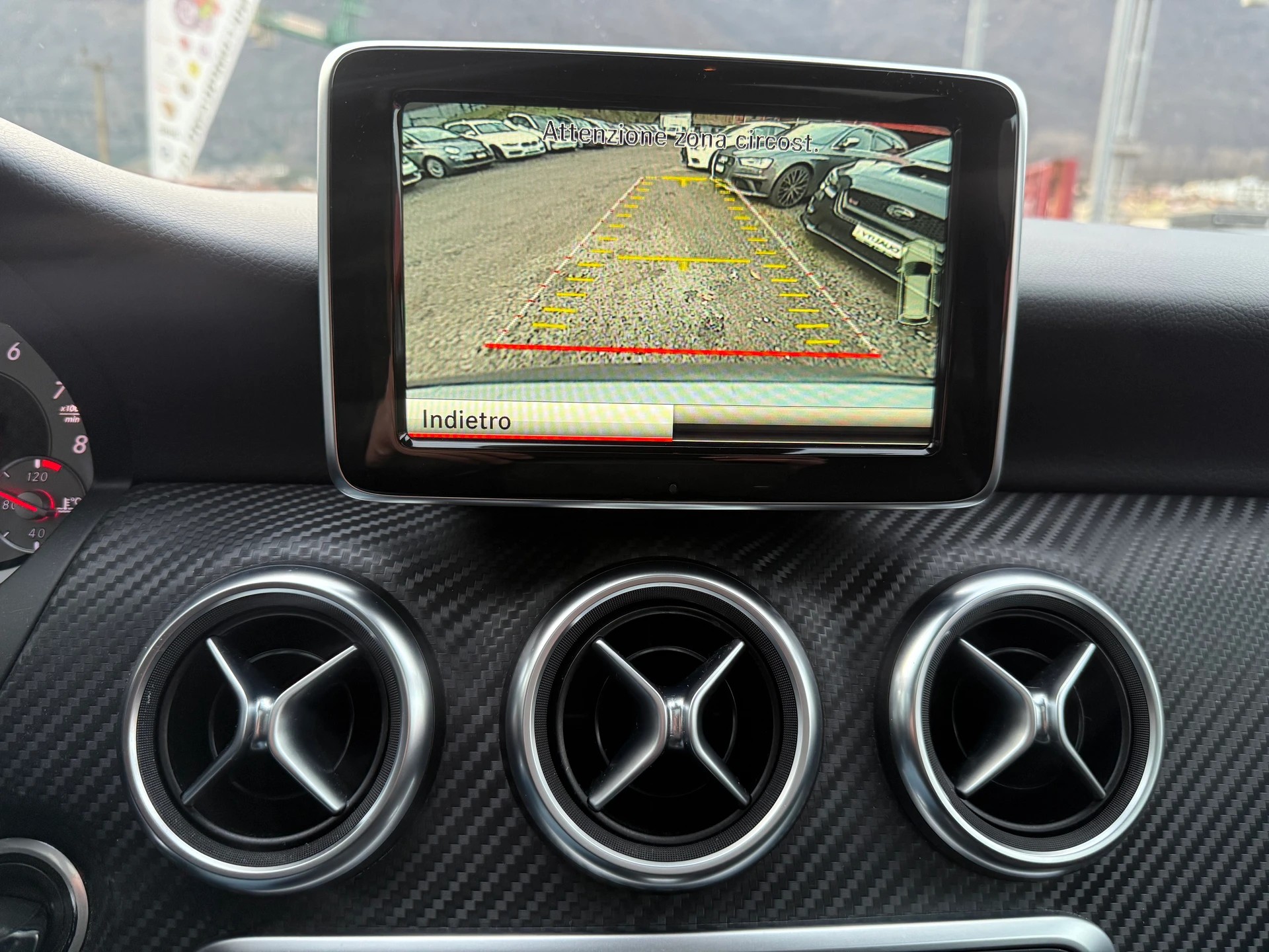 MERCEDES-BENZ A 250 AMG Line 4Matic 7G-DCT-image-8
