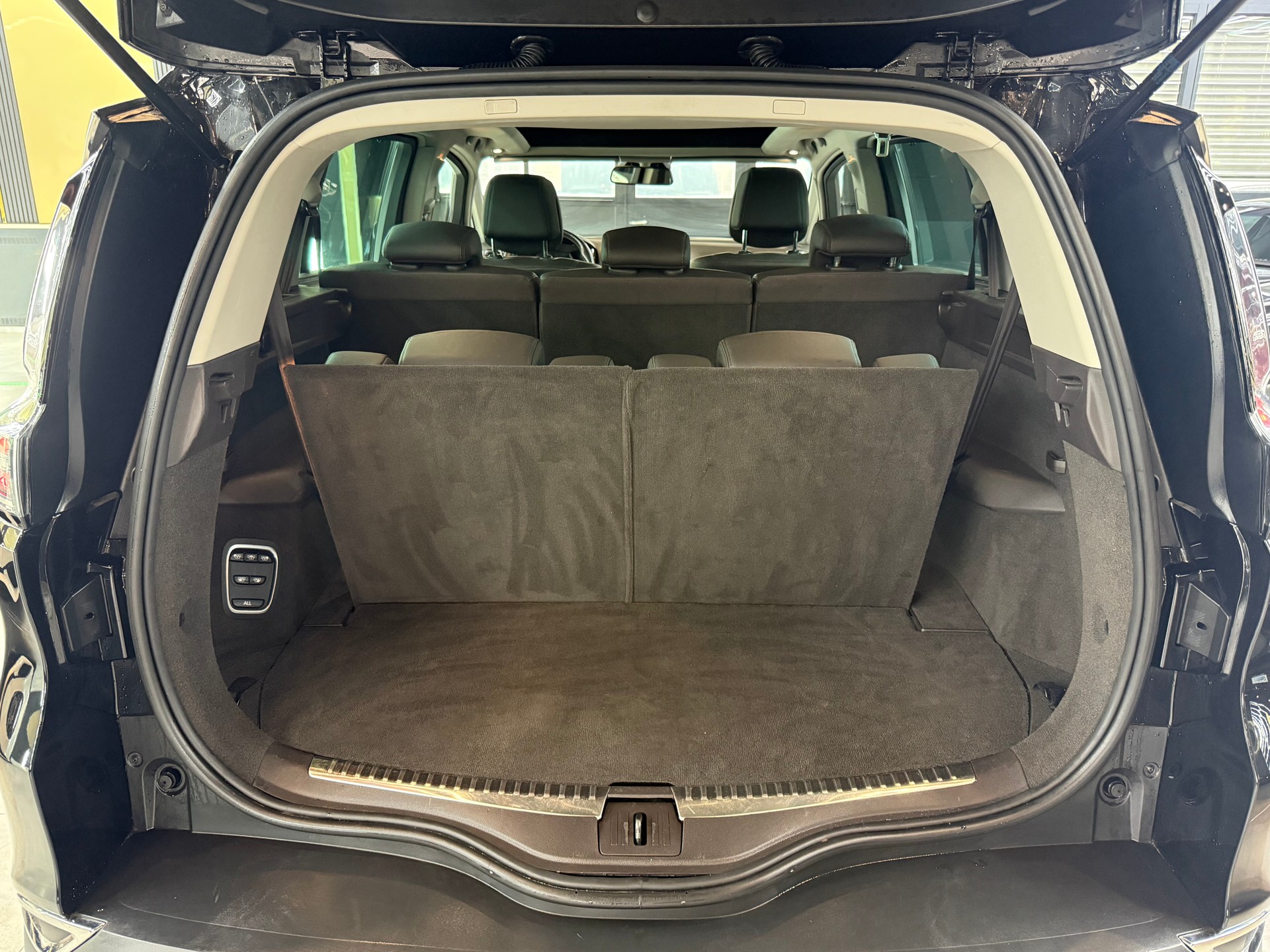 RENAULT Espace 1.6 dCi Swiss Edition EDC-image-15
