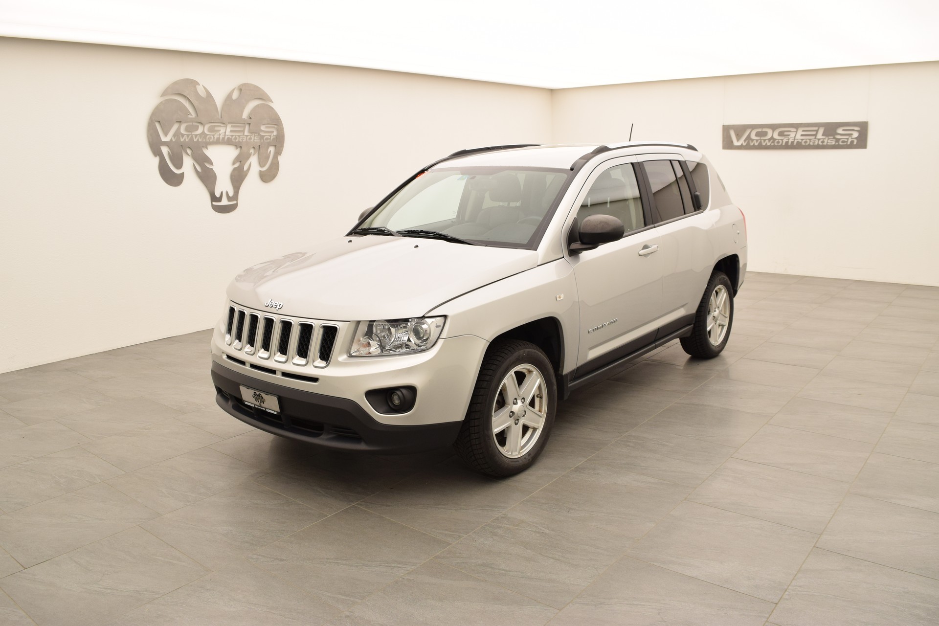 JEEP Compass 2.2 CRD Limited-image-0
