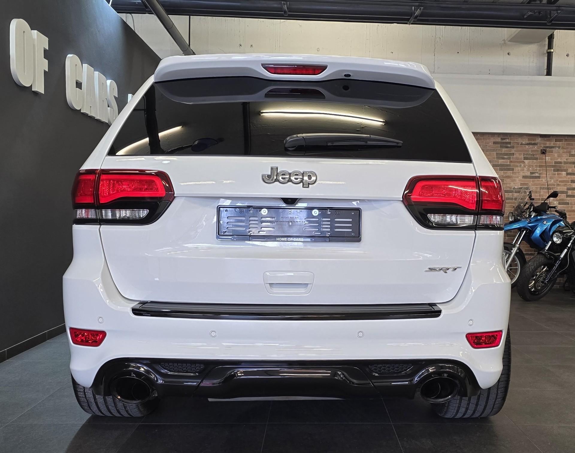 JEEP Grand Cherokee 6.4 V8 HEMI SRT8 Automatic-image-6