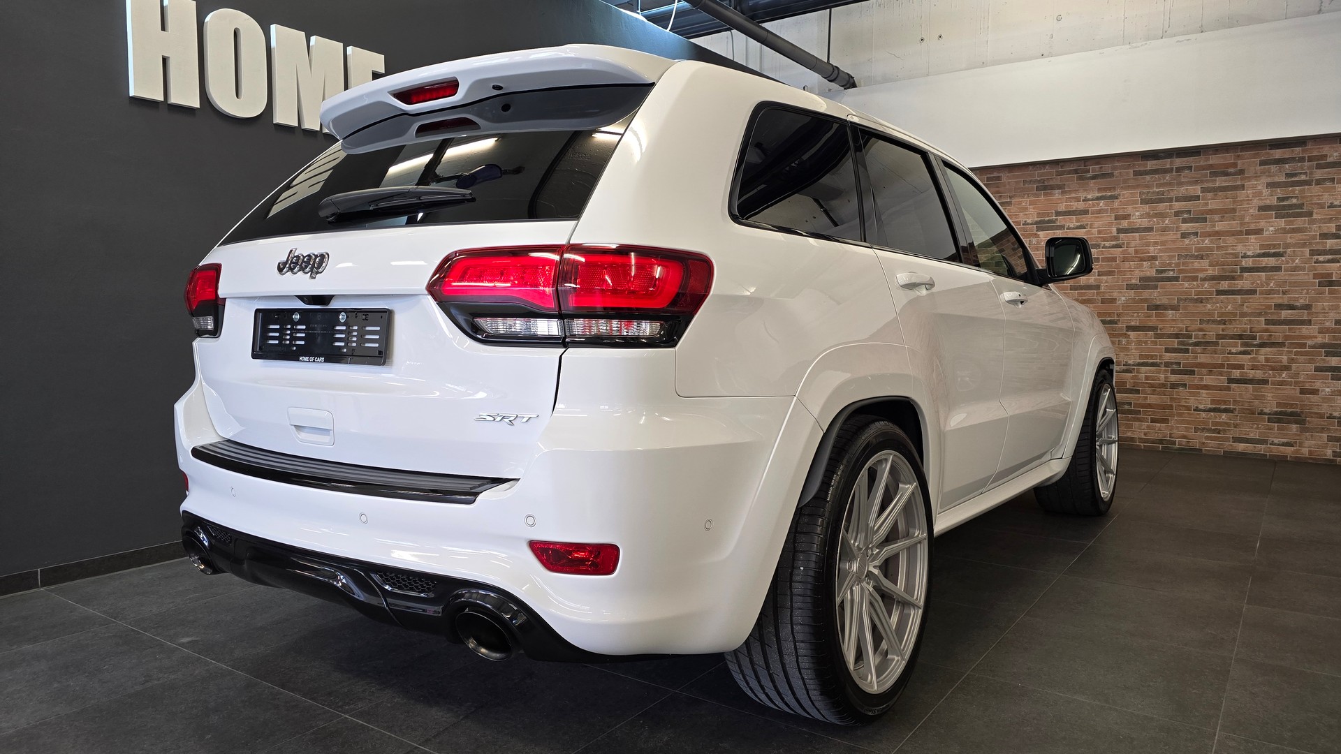 JEEP Grand Cherokee 6.4 V8 HEMI SRT8 Automatic-image-7