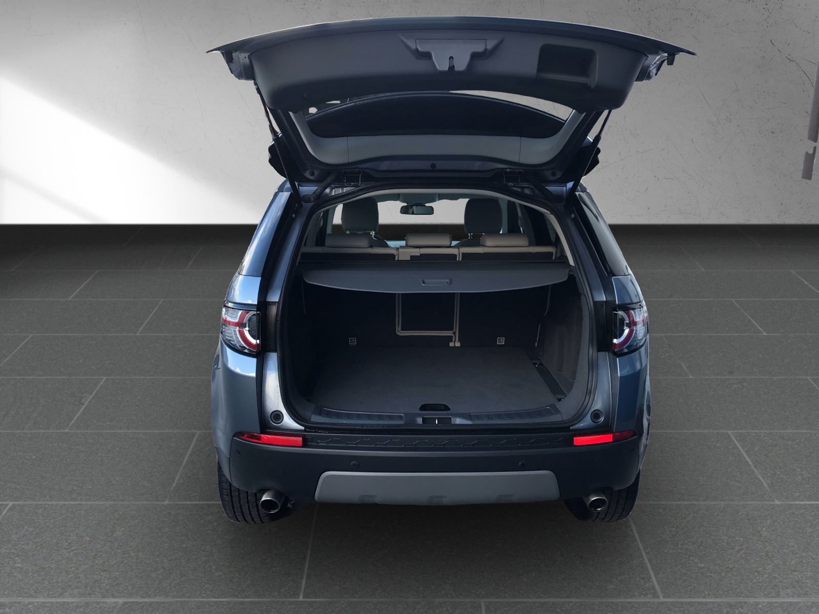 LAND ROVER Discovery Sport 2.0 TD4 Advantage AT9-image-6