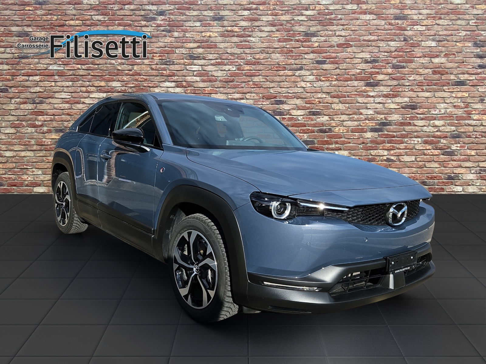 MAZDA MX-30 PHEV e-Skyactiv R-EV 170 Makoto-showroom-element-2