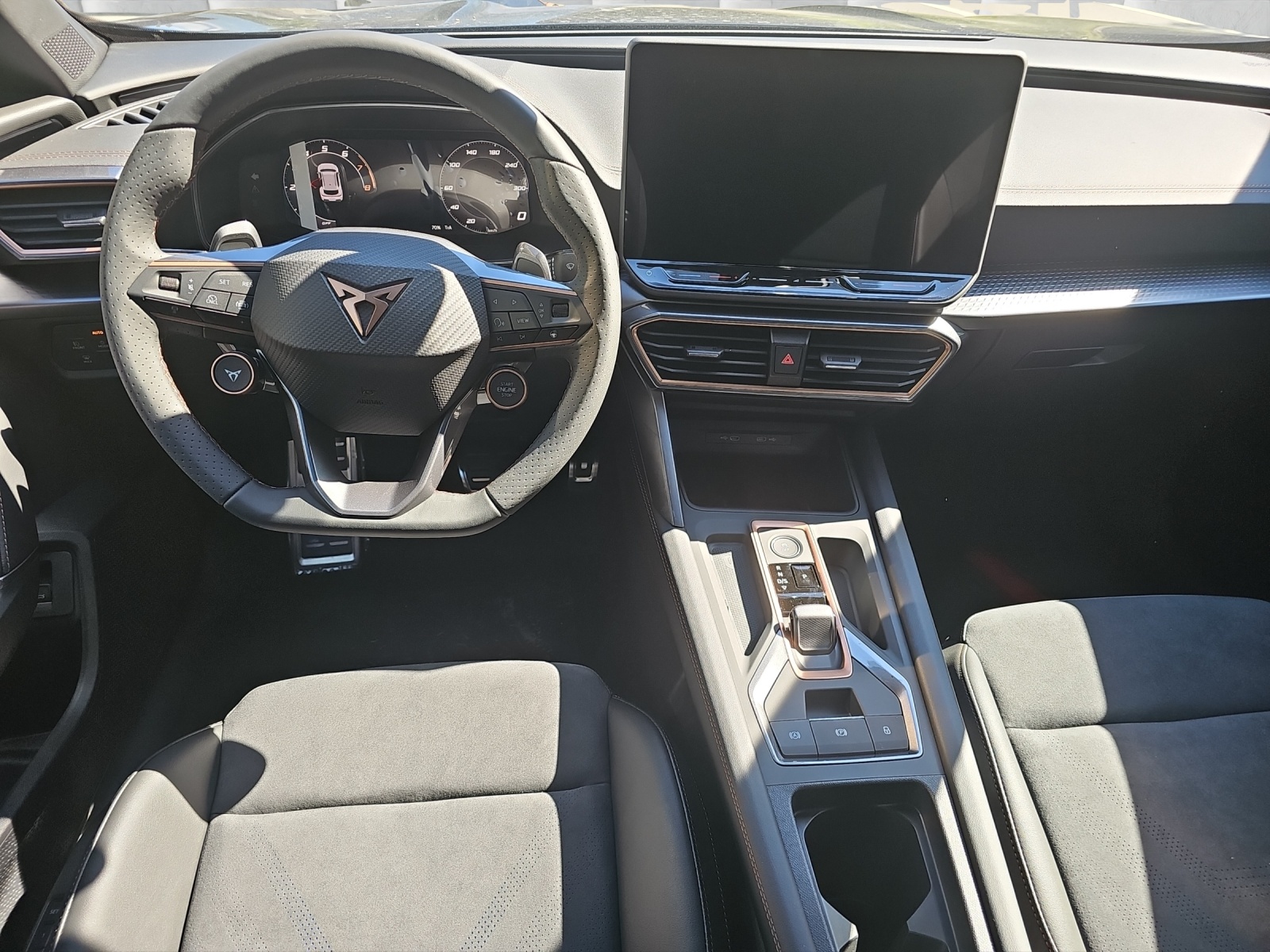 CUPRA Formentor 1.5 TSI DSG-image-7
