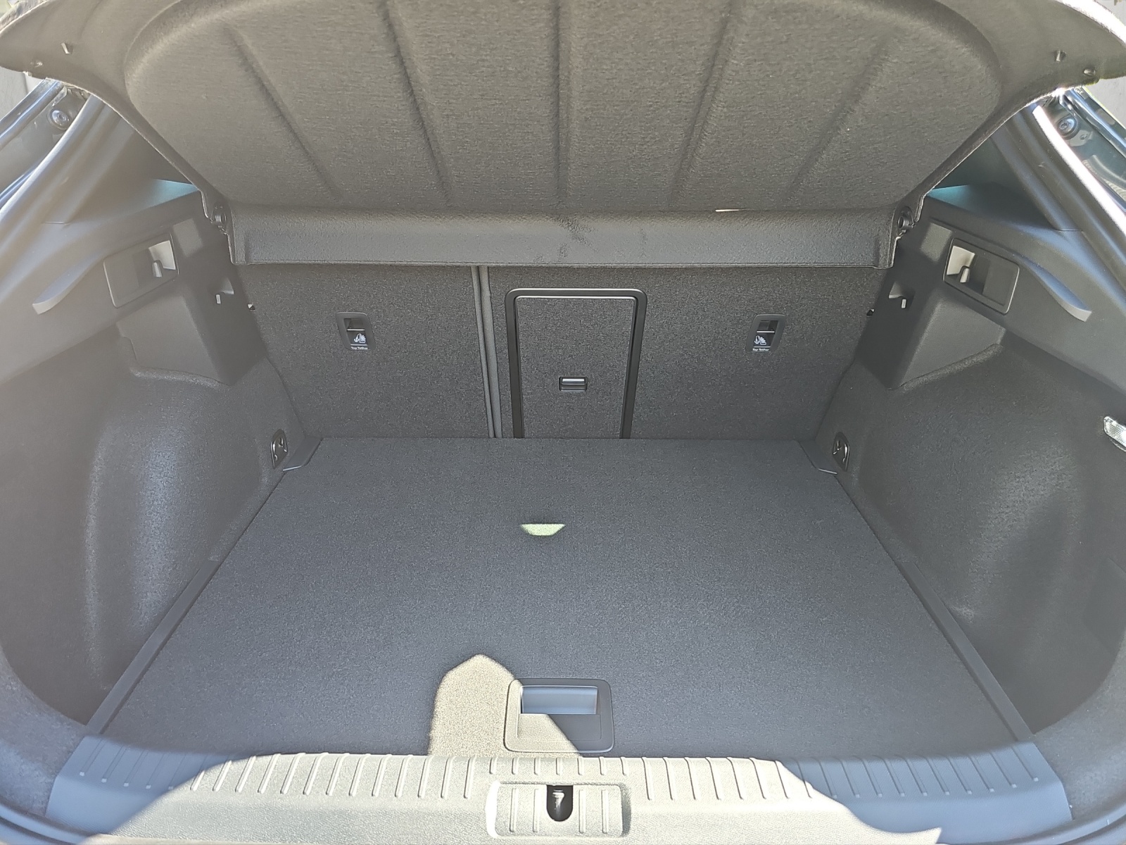 CUPRA Formentor 1.5 TSI DSG-image-10