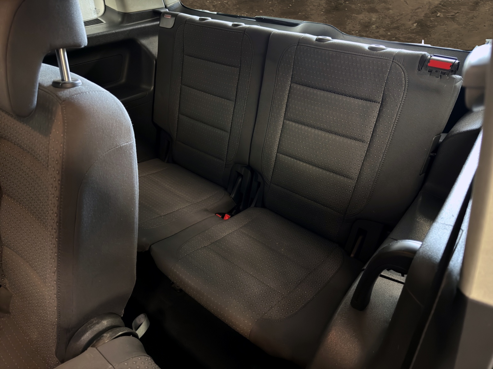 VW Touran 1.6 FSI Trendline-image-9