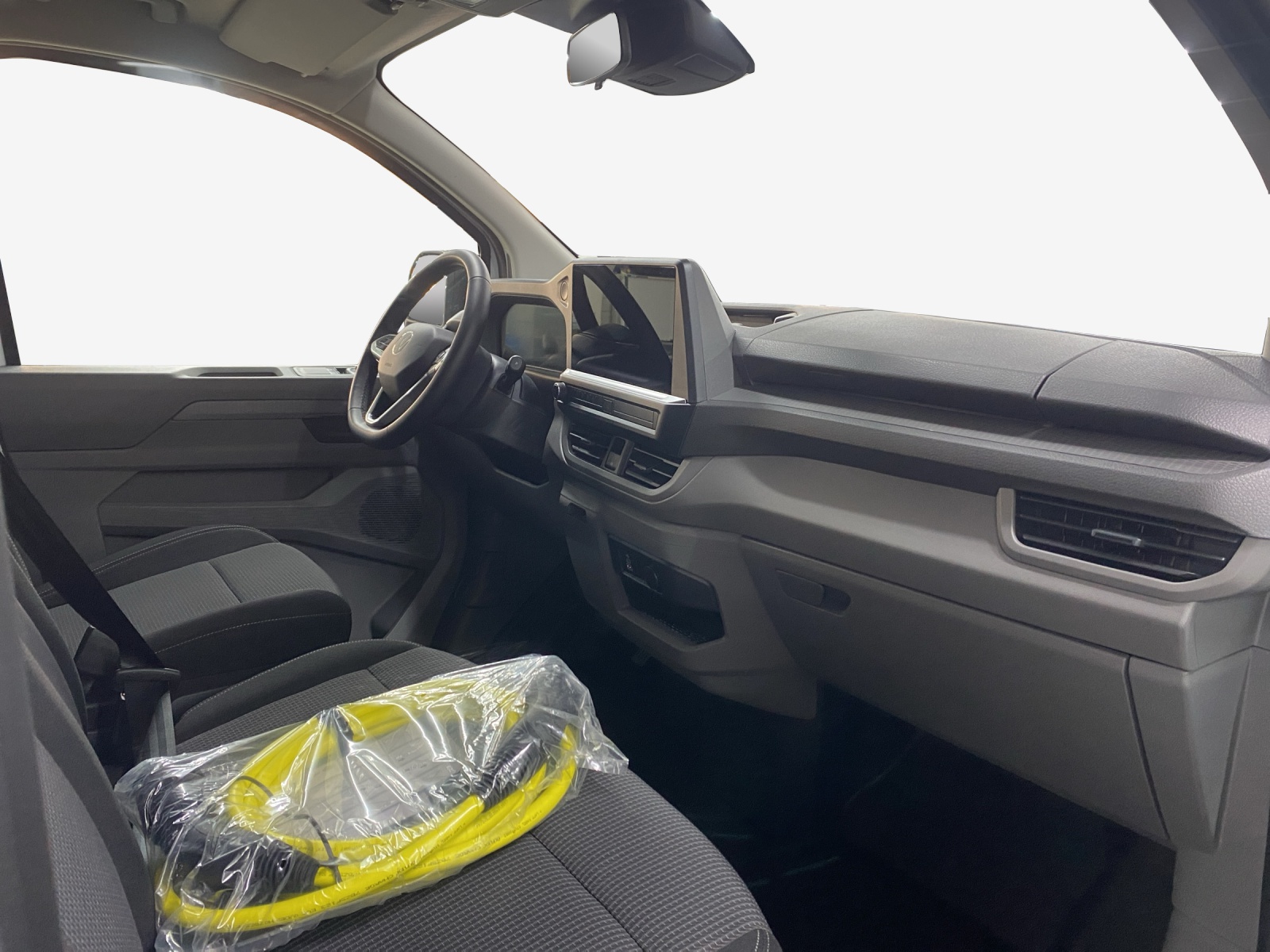 VW e-Transporter 70 kWh-image-13