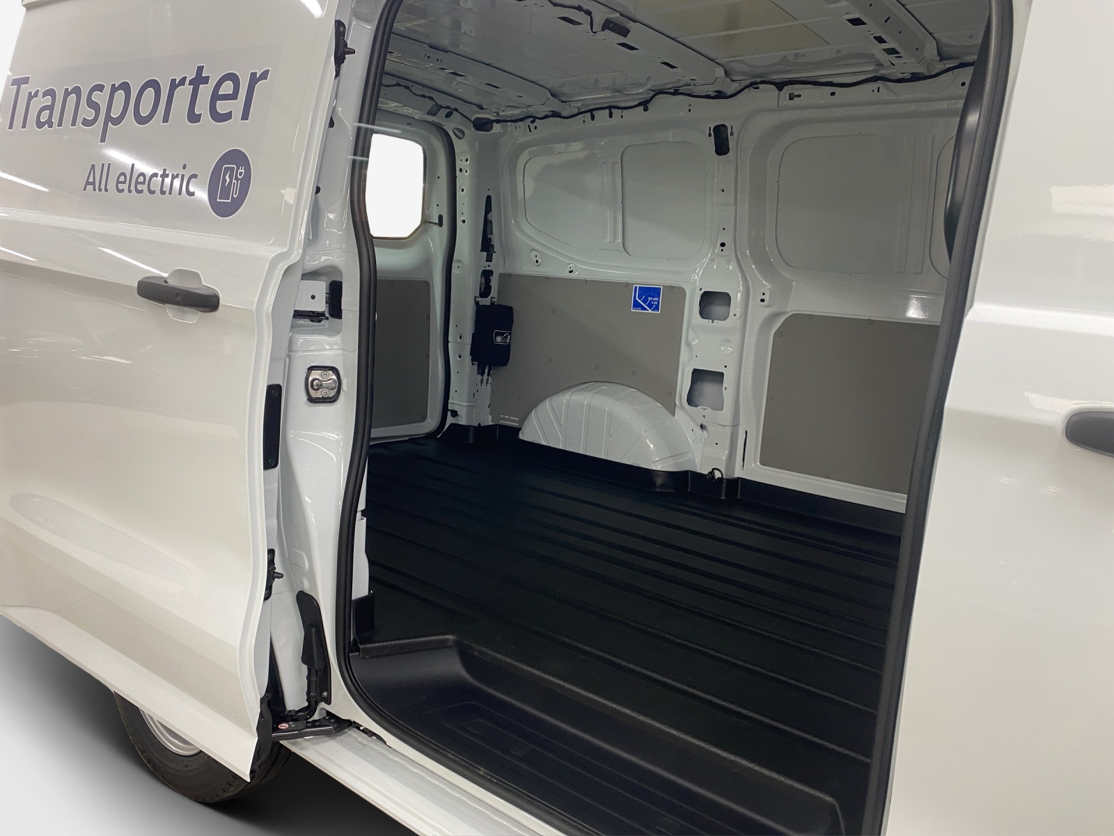 VW e-Transporter 70 kWh-image-11