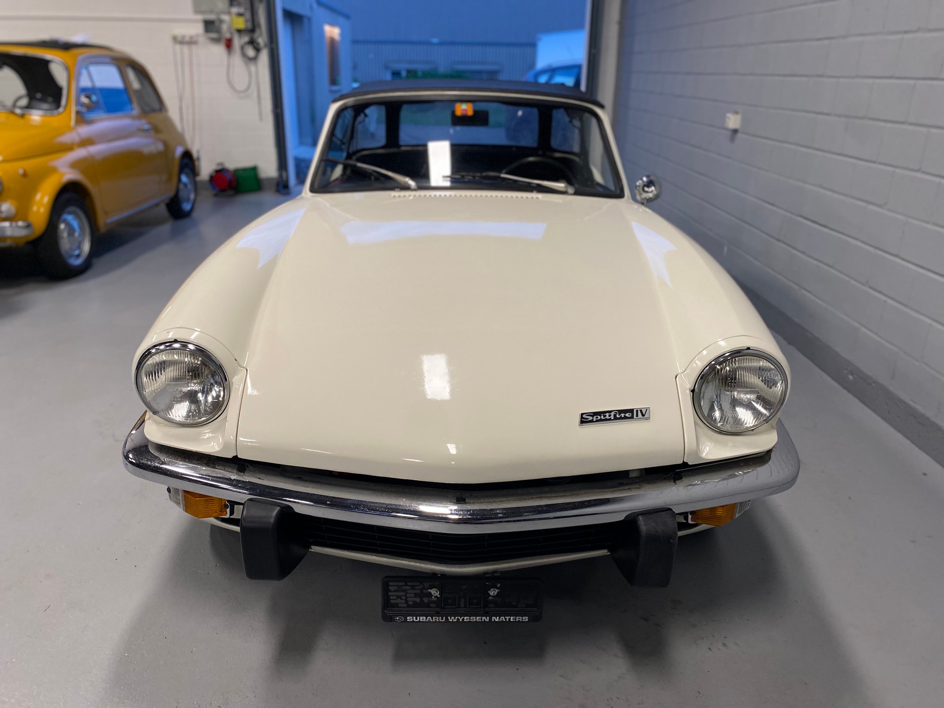 TRIUMPH Spitfire IV-image-3