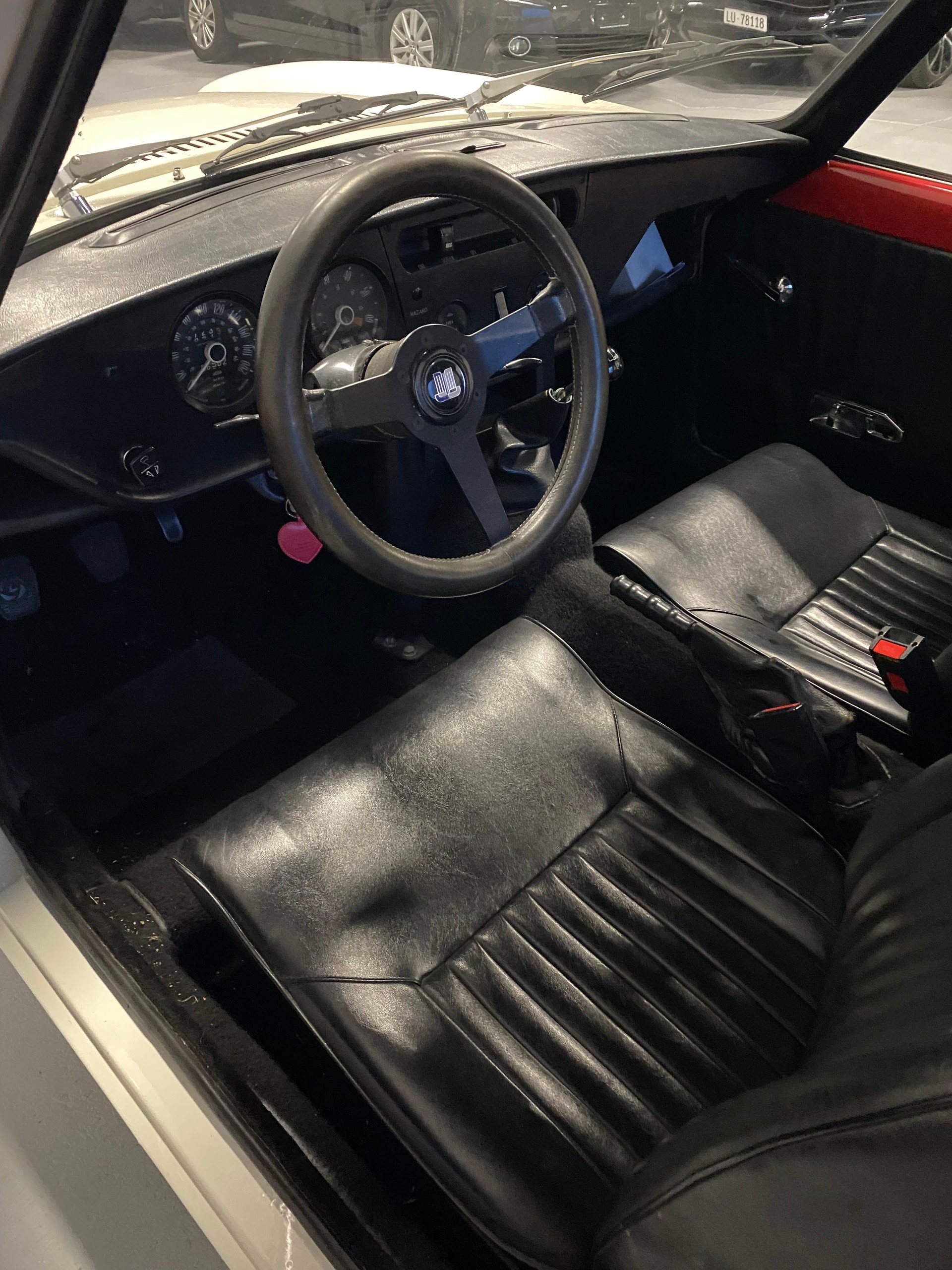 TRIUMPH Spitfire IV-image-9