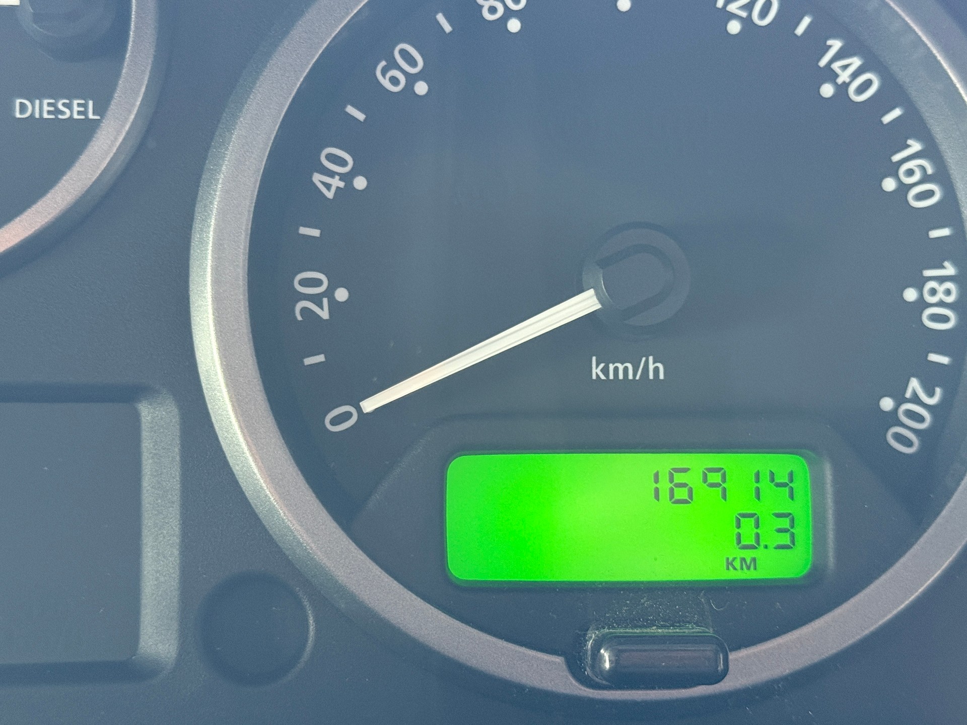 LAND ROVER Defender 110 2.2 TD4 Station Wagon-image-14