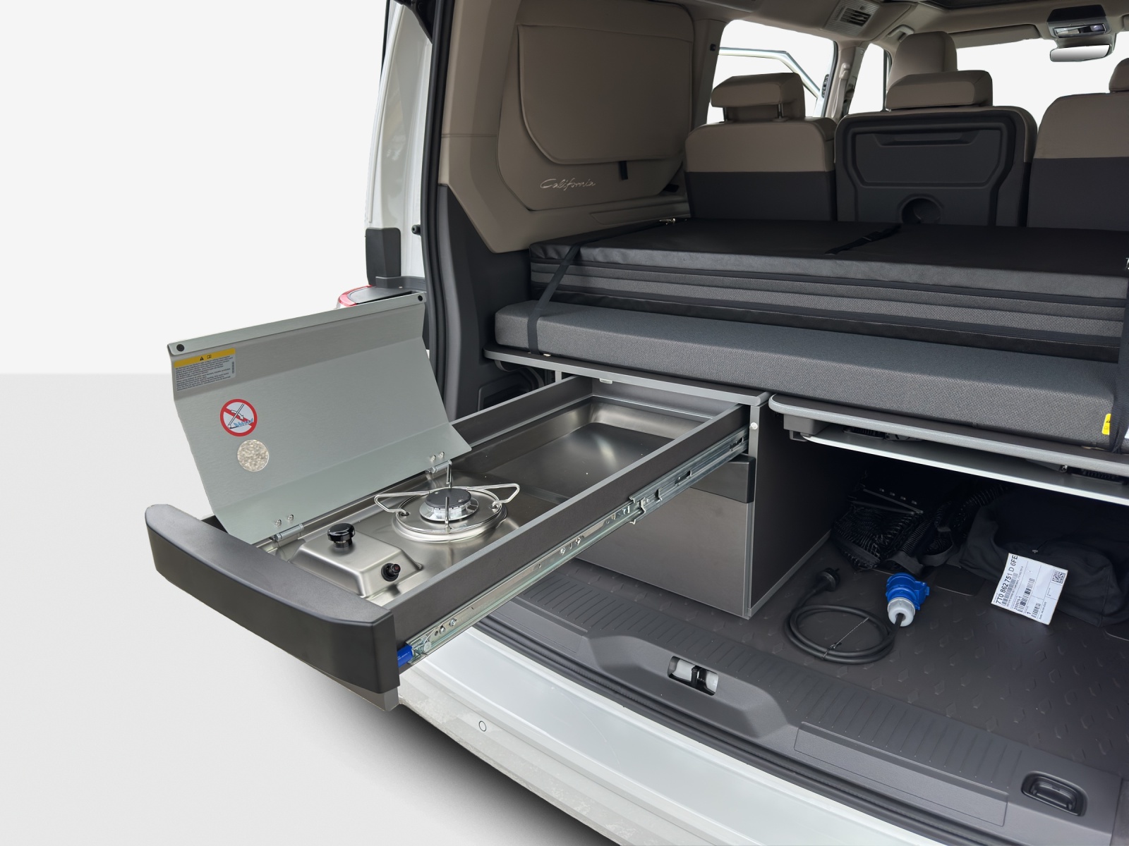 VW California 2.0 TDI Beach Tour-image-13
