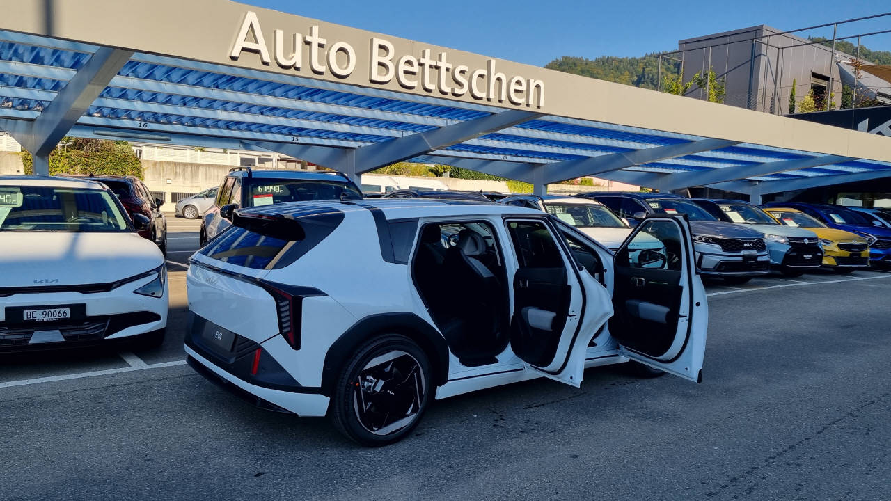 KIA EV4 81 kWh Earth+-image-6