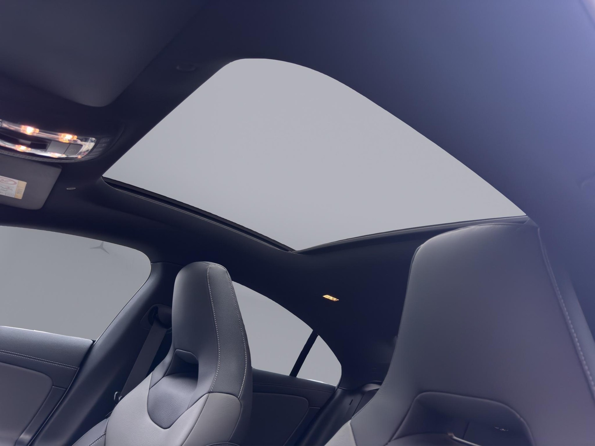 MERCEDES-BENZ CLA 250 AMG Line 4matic-image-10
