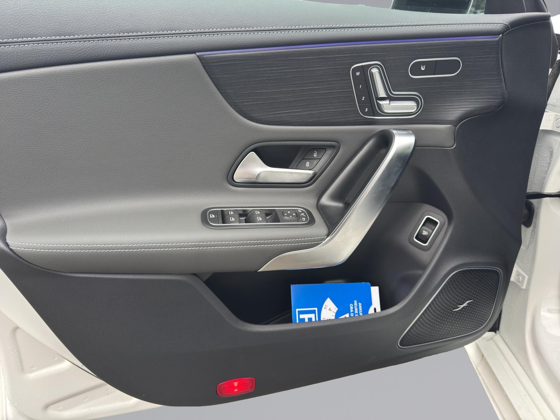 MERCEDES-BENZ CLA 250 AMG Line 4matic-image-15