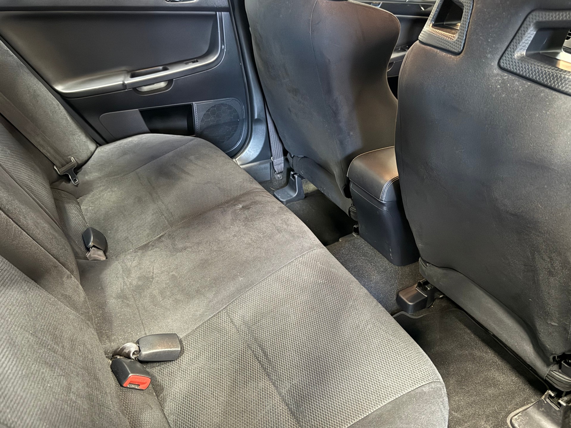 MITSUBISHI Lancer 2.0 T MIVEC EVO Final Edition-image-11