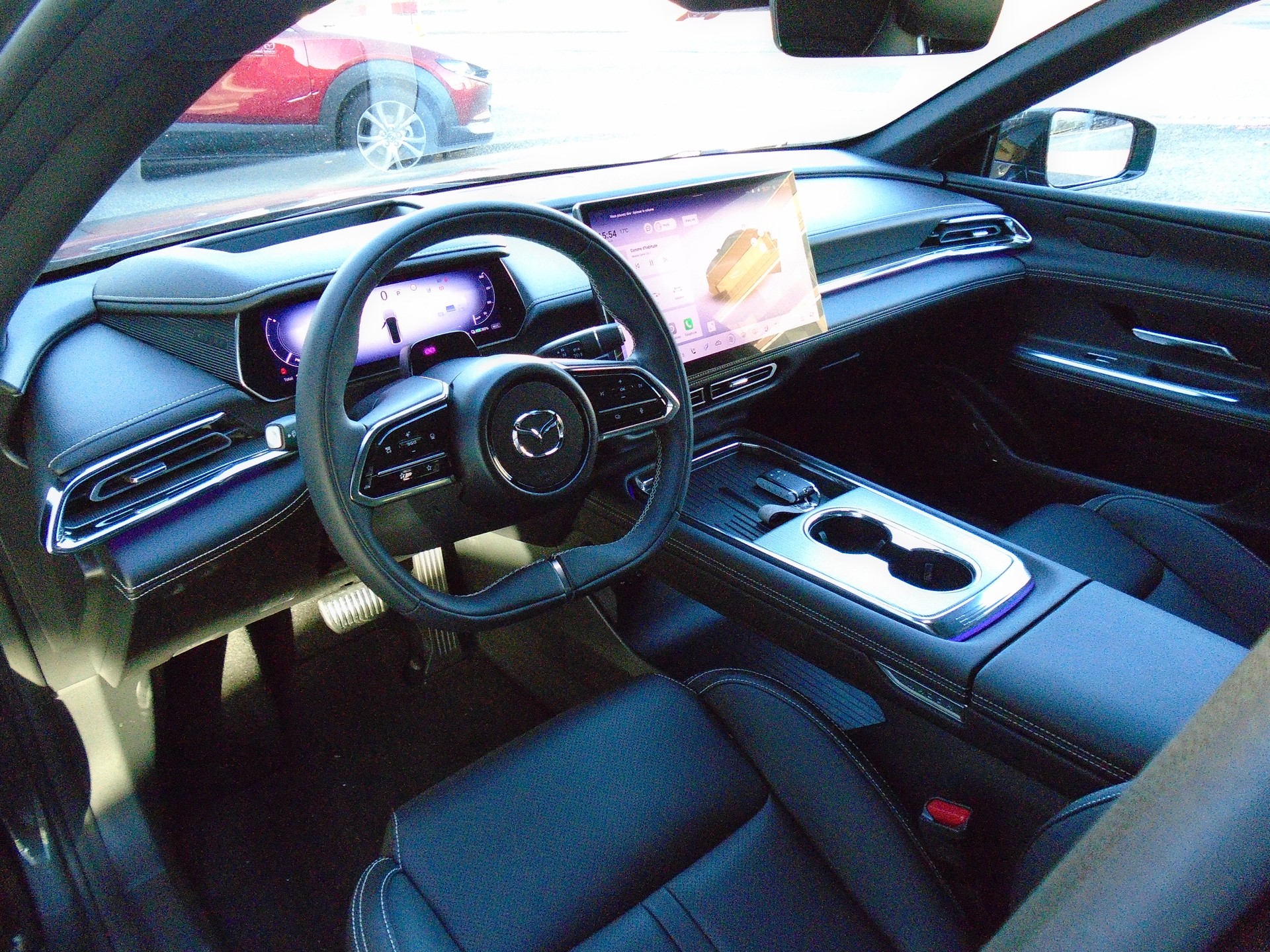 MAZDA 6e 258 69kWh Takumi-image-8
