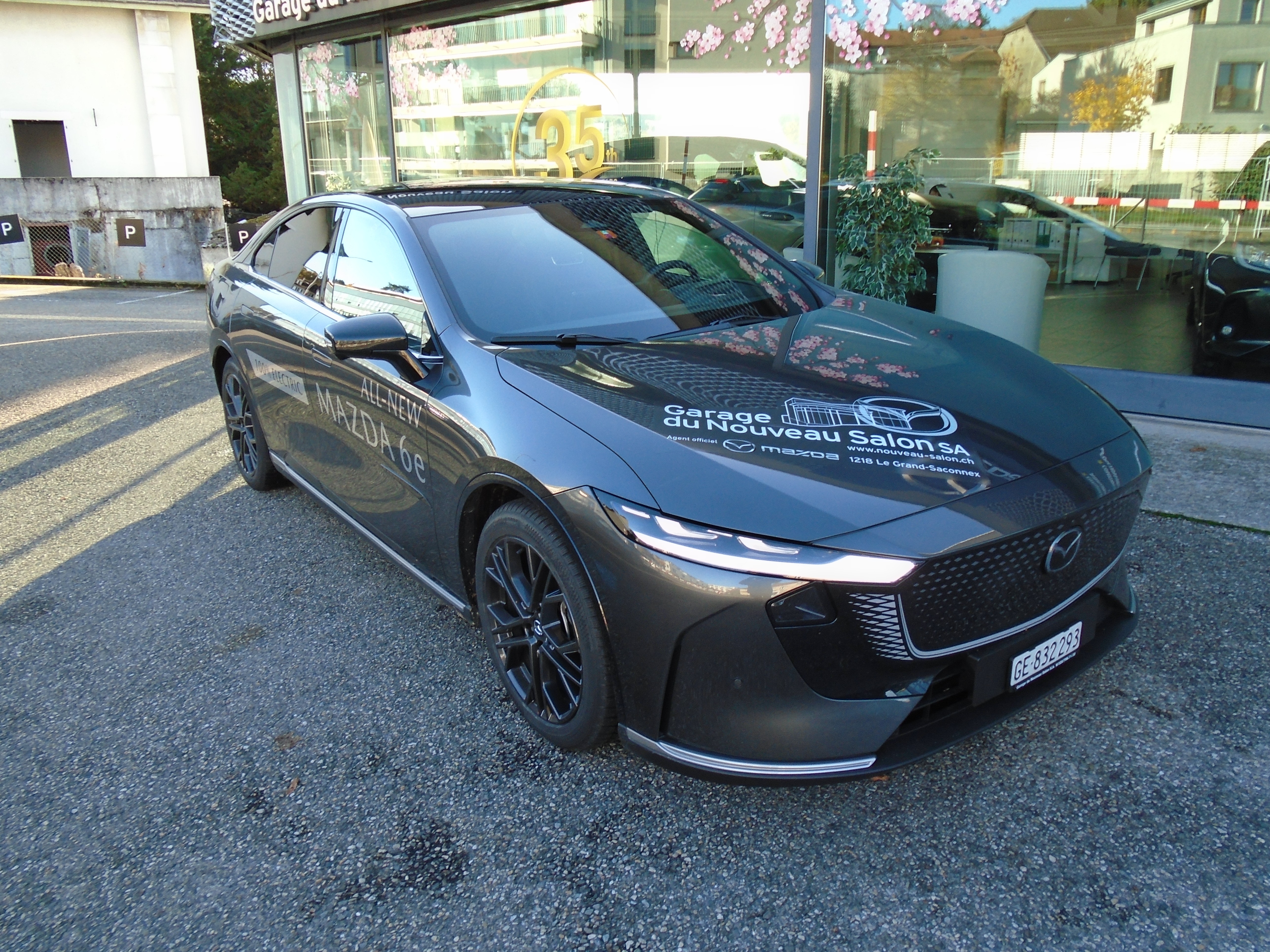 Car photo