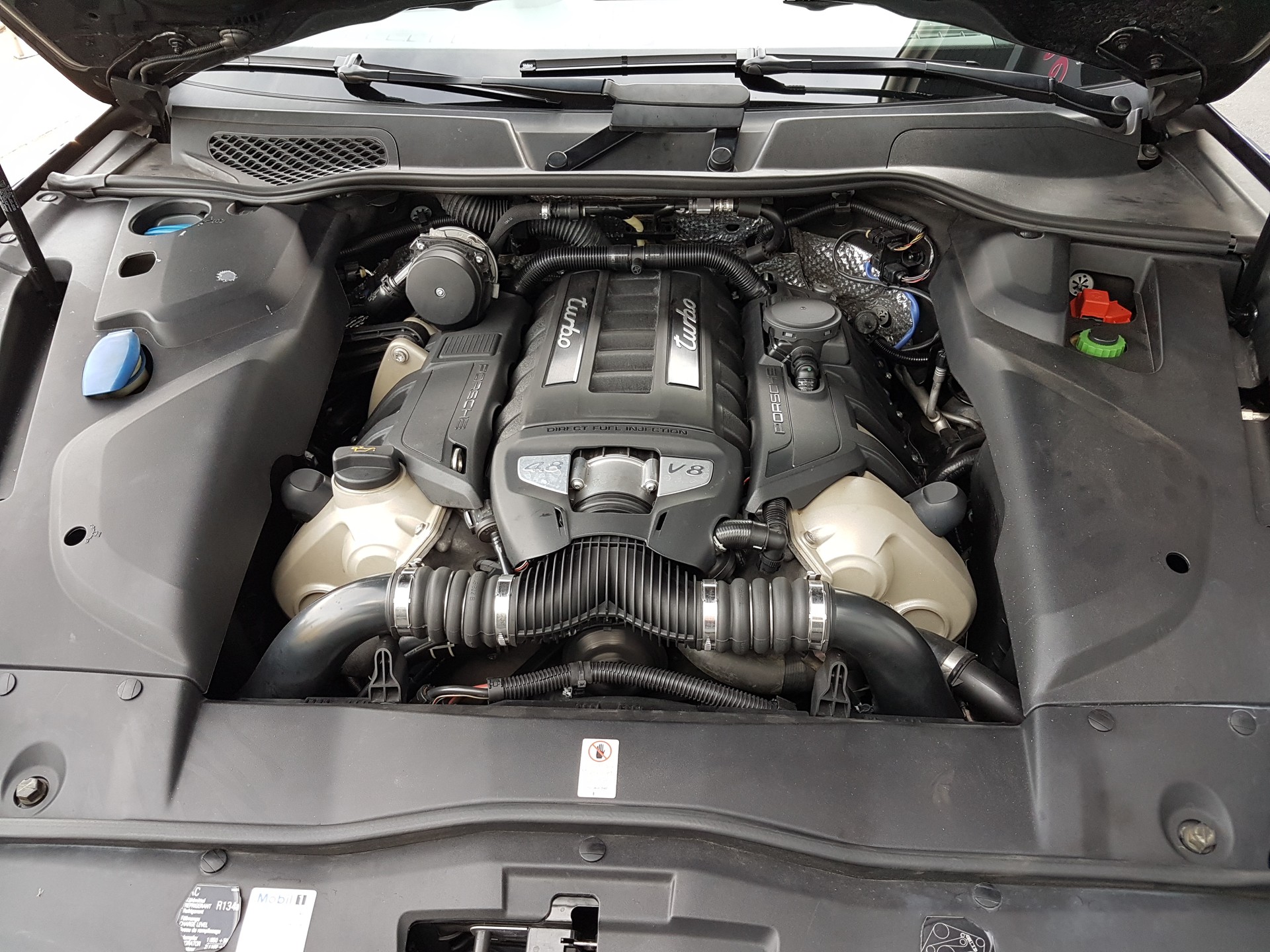 PORSCHE Cayenne Turbo-image-6