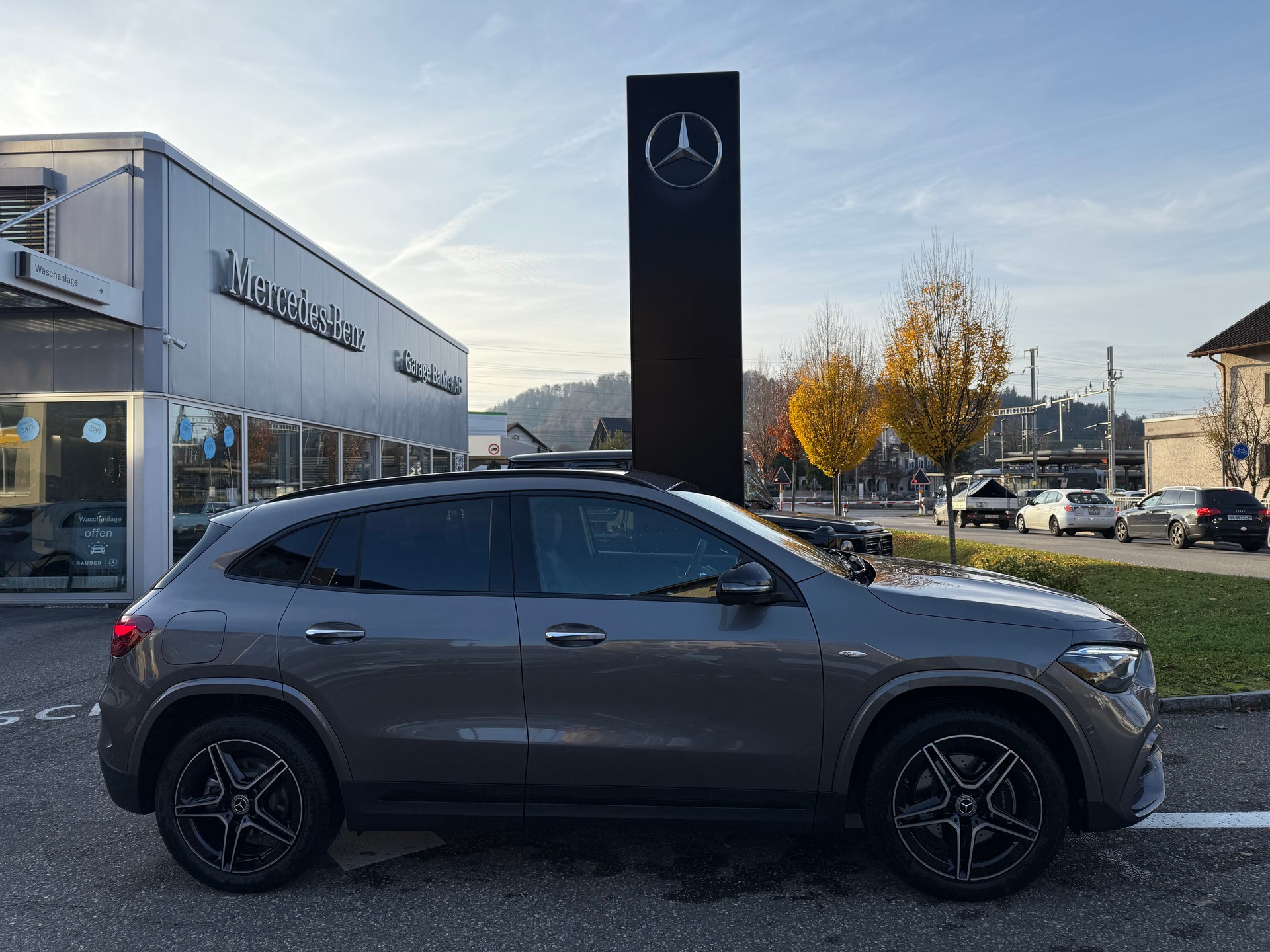 MERCEDES-BENZ GLA 250 e EQ Star 8G-DCT-image-8