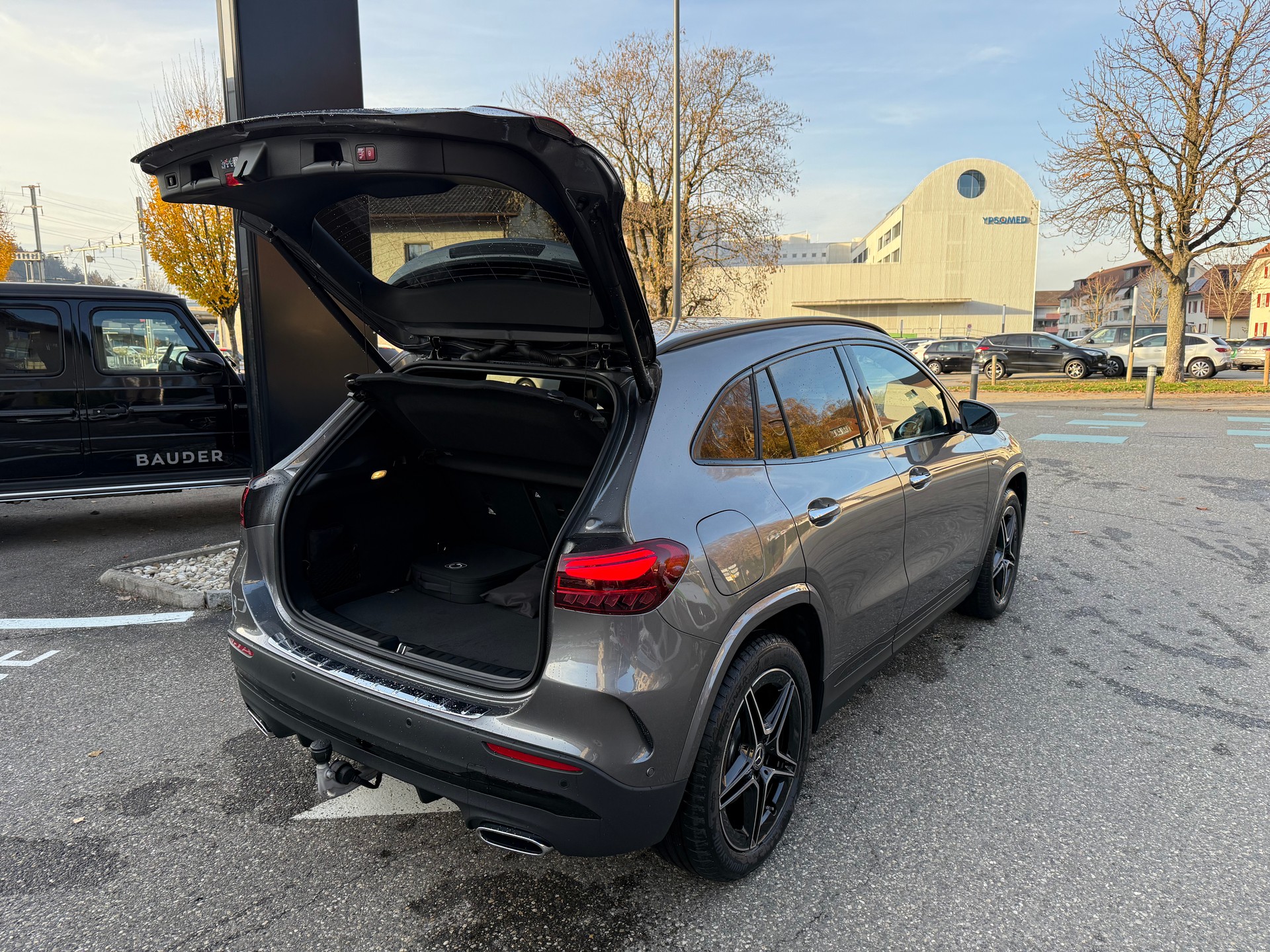 MERCEDES-BENZ GLA 250 e EQ Star 8G-DCT-image-7