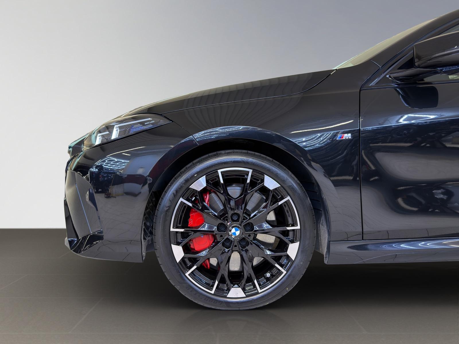 BMW M135i xDrive-image-19