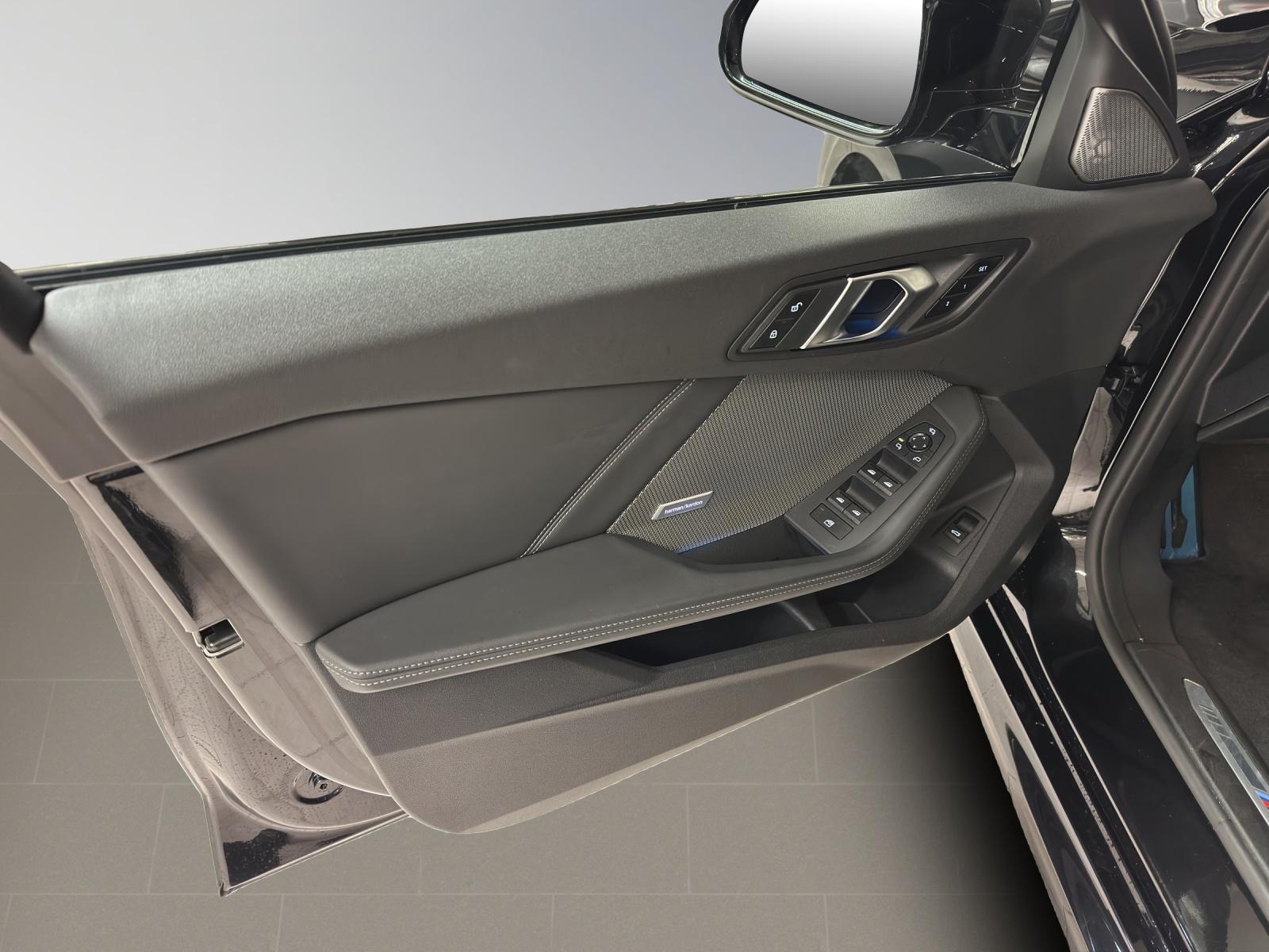 BMW M135i xDrive-image-8