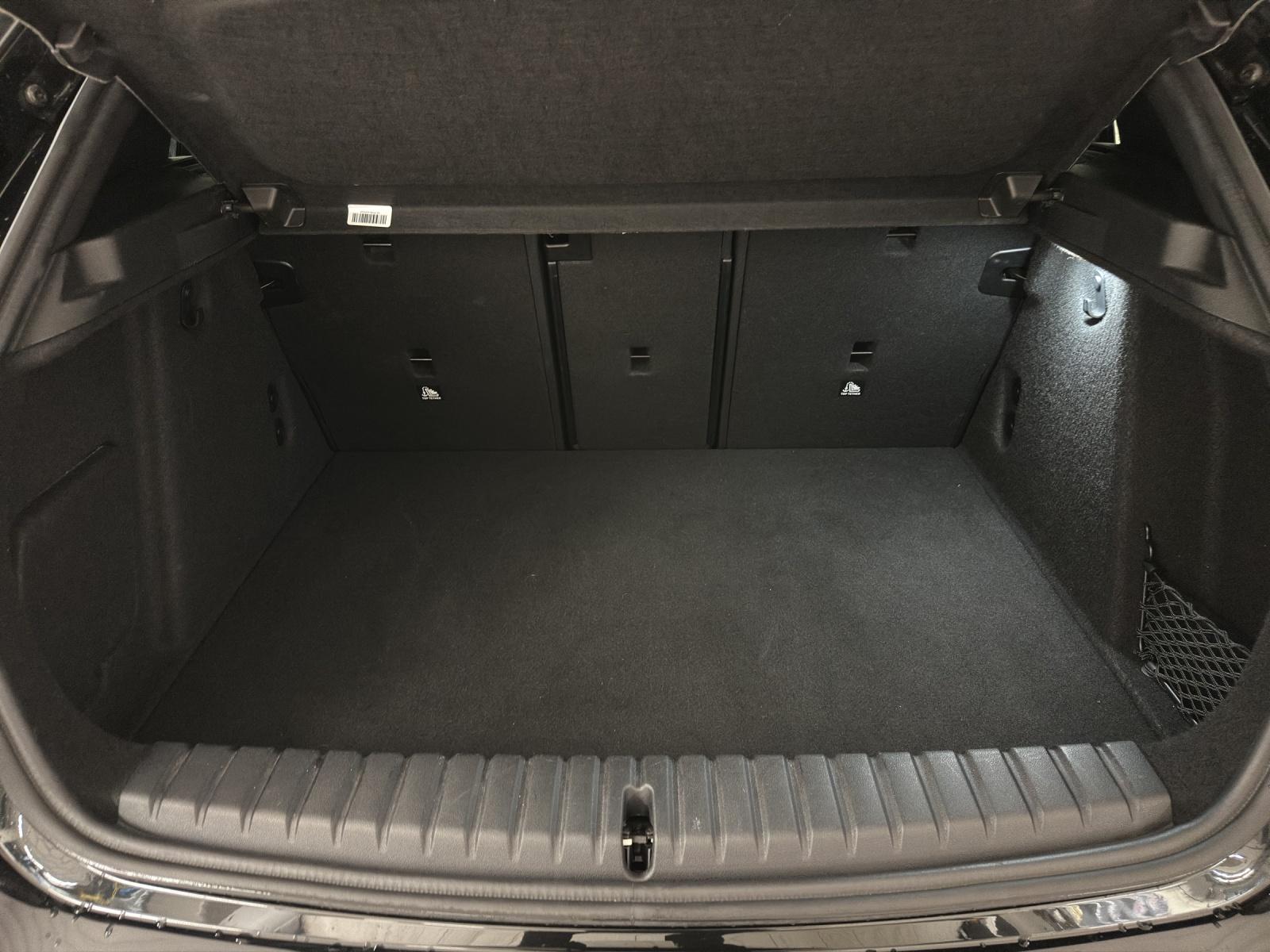 BMW M135i xDrive-image-18