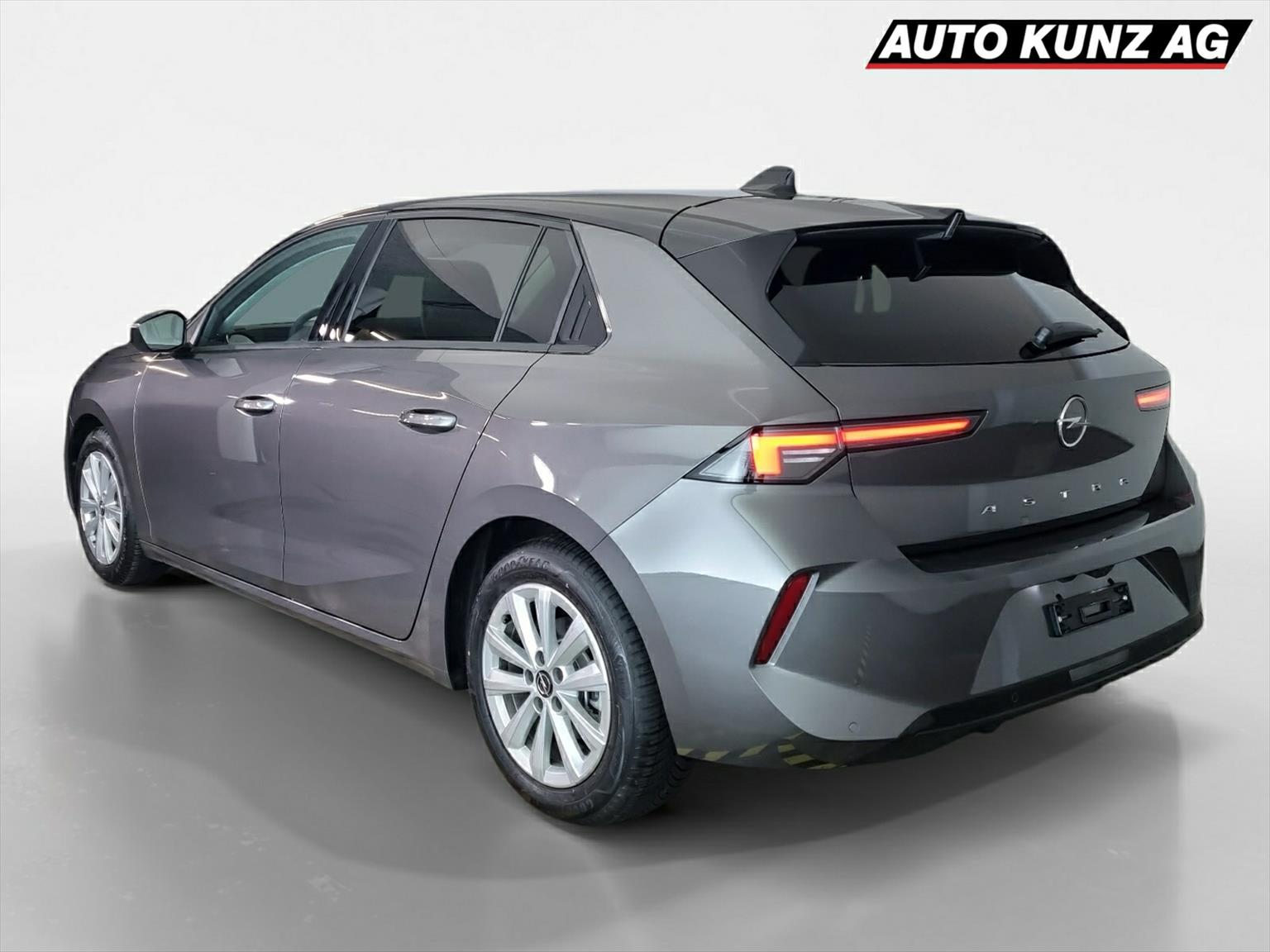 OPEL Astra Elegance 1.2 Turbo *AHK*-image-1