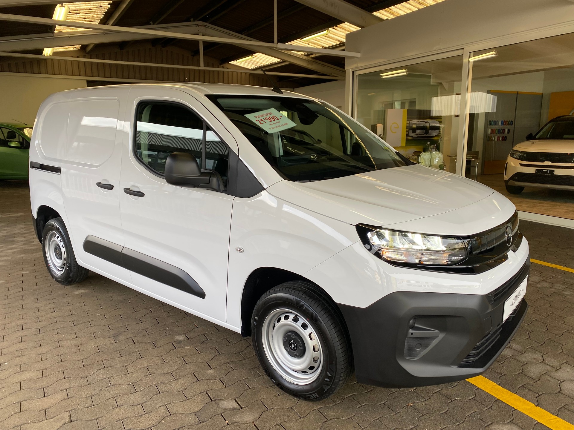 OPEL Combo Cargo 1.5 start/stop Energize Your Business-image-1