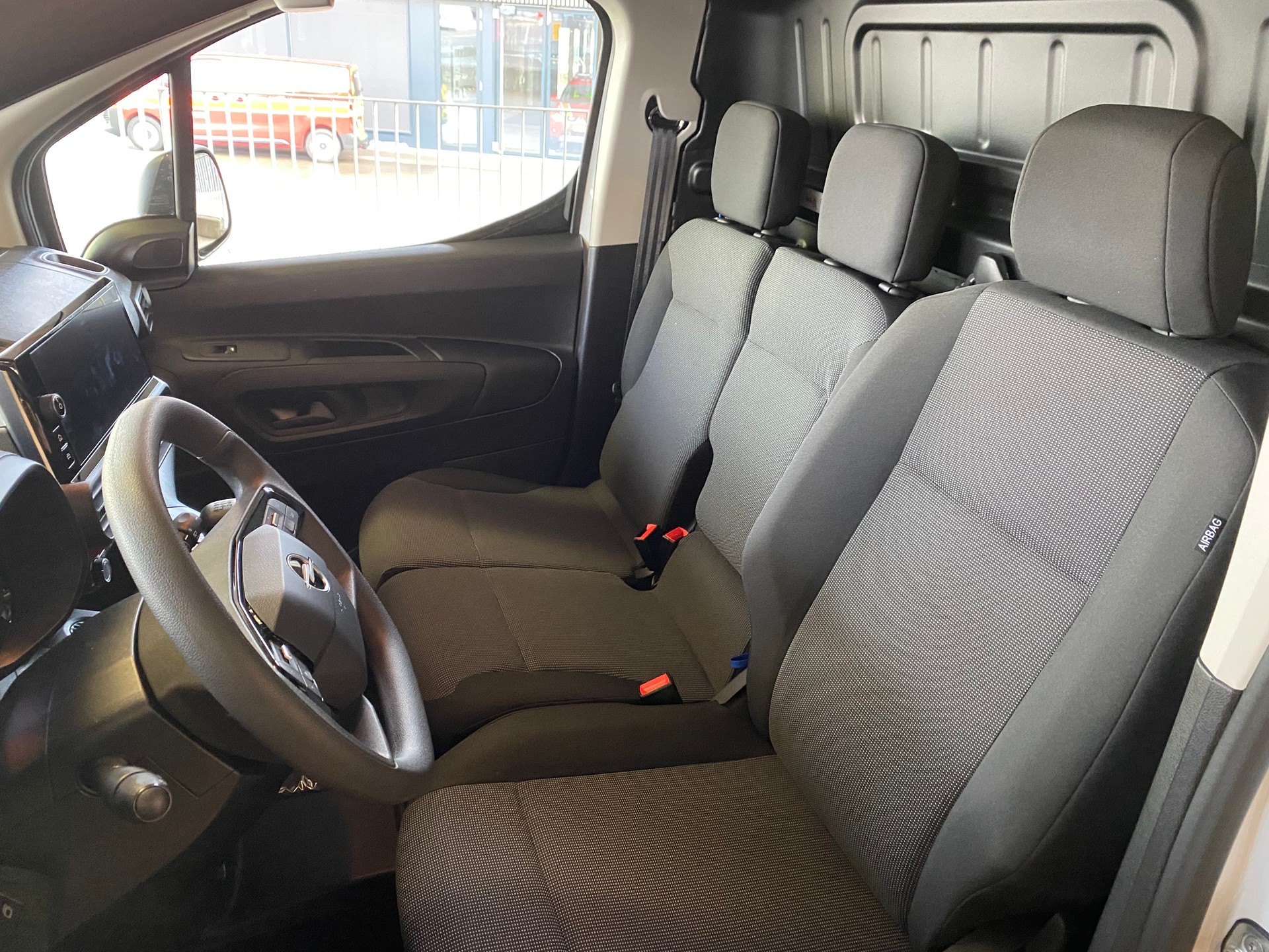 OPEL Combo Cargo 1.5 start/stop Energize Your Business-image-11
