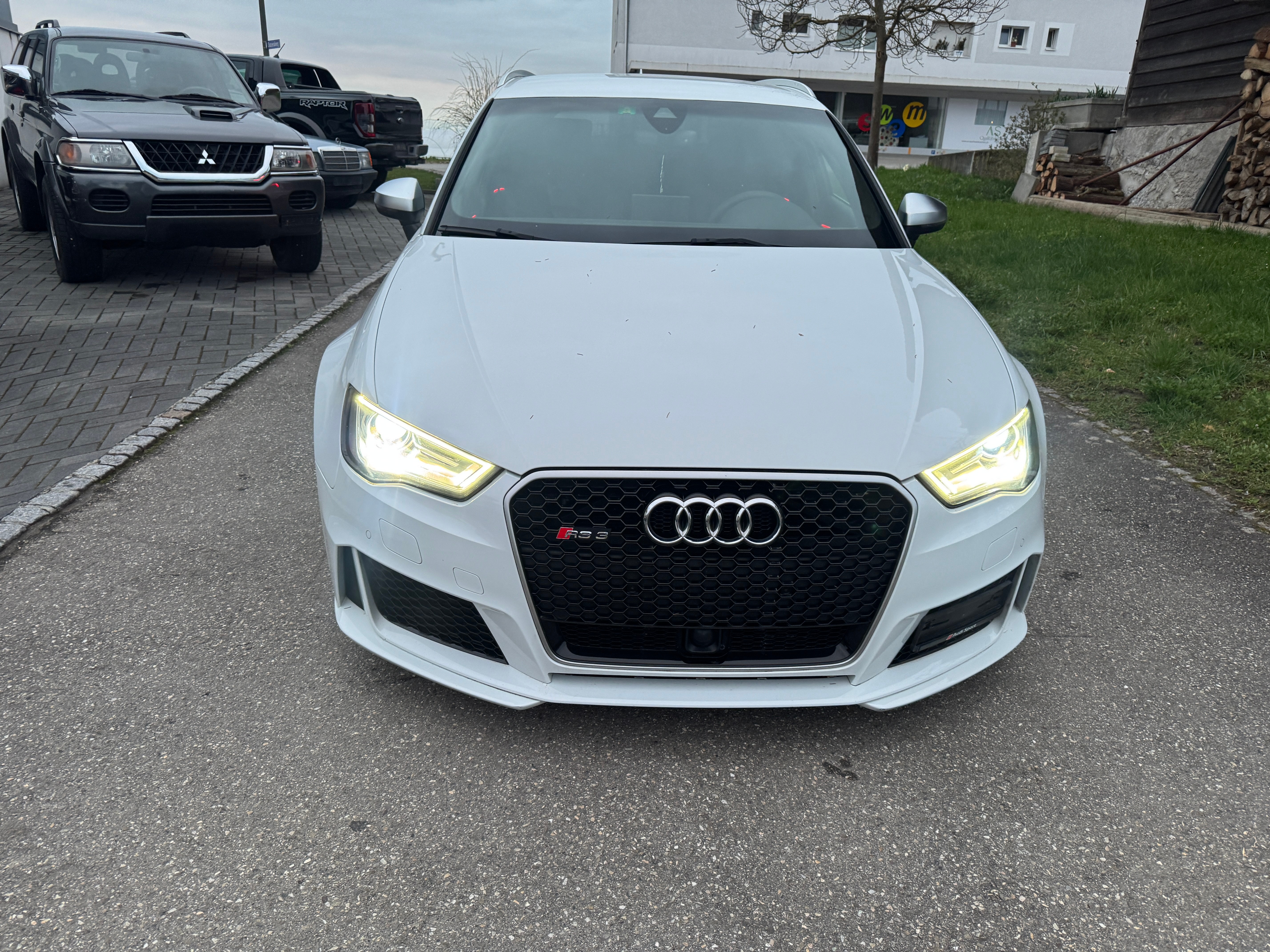 Car photo