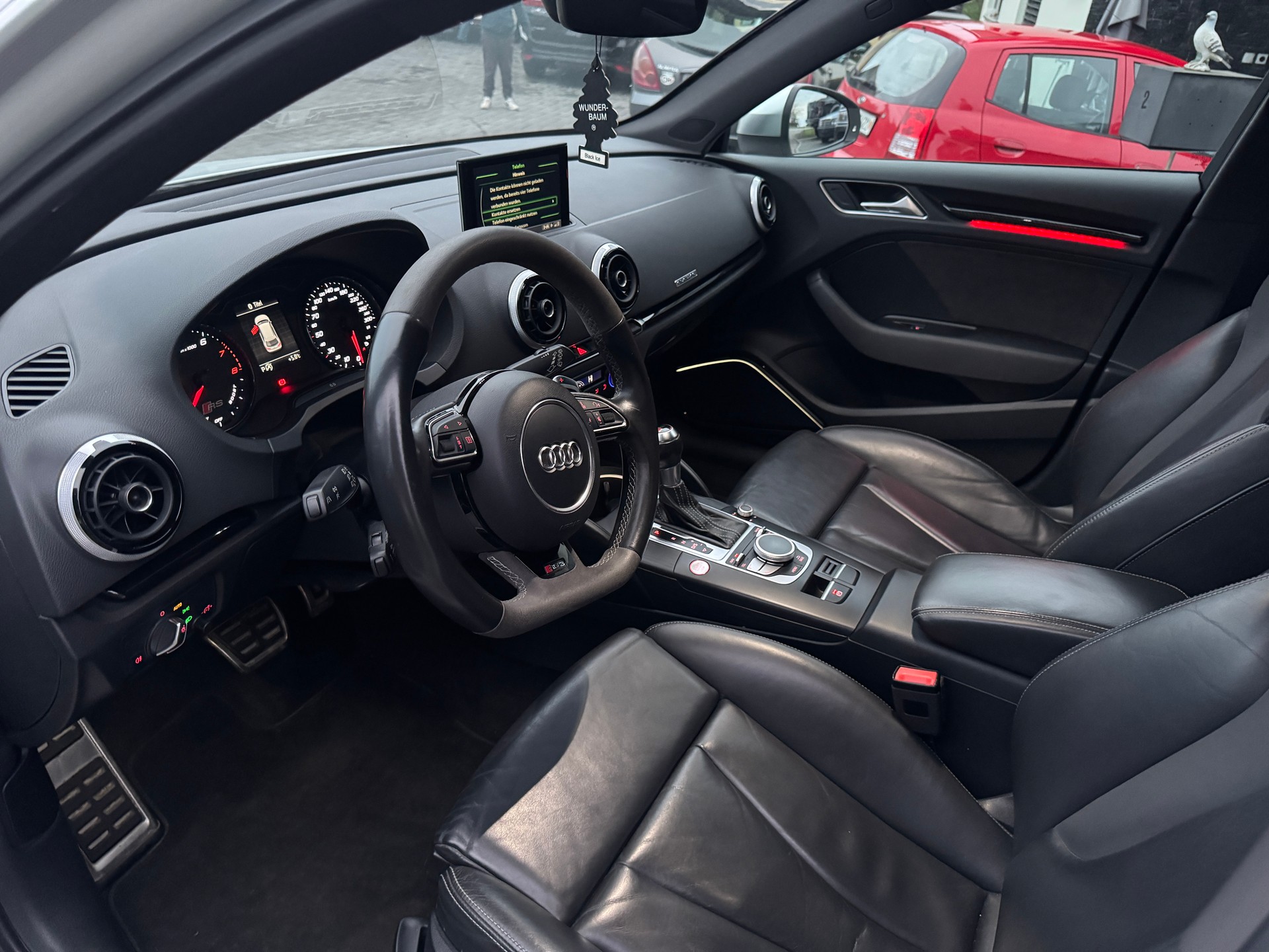 AUDI RS3 2.5 TSI quattro S-tronic-image-6