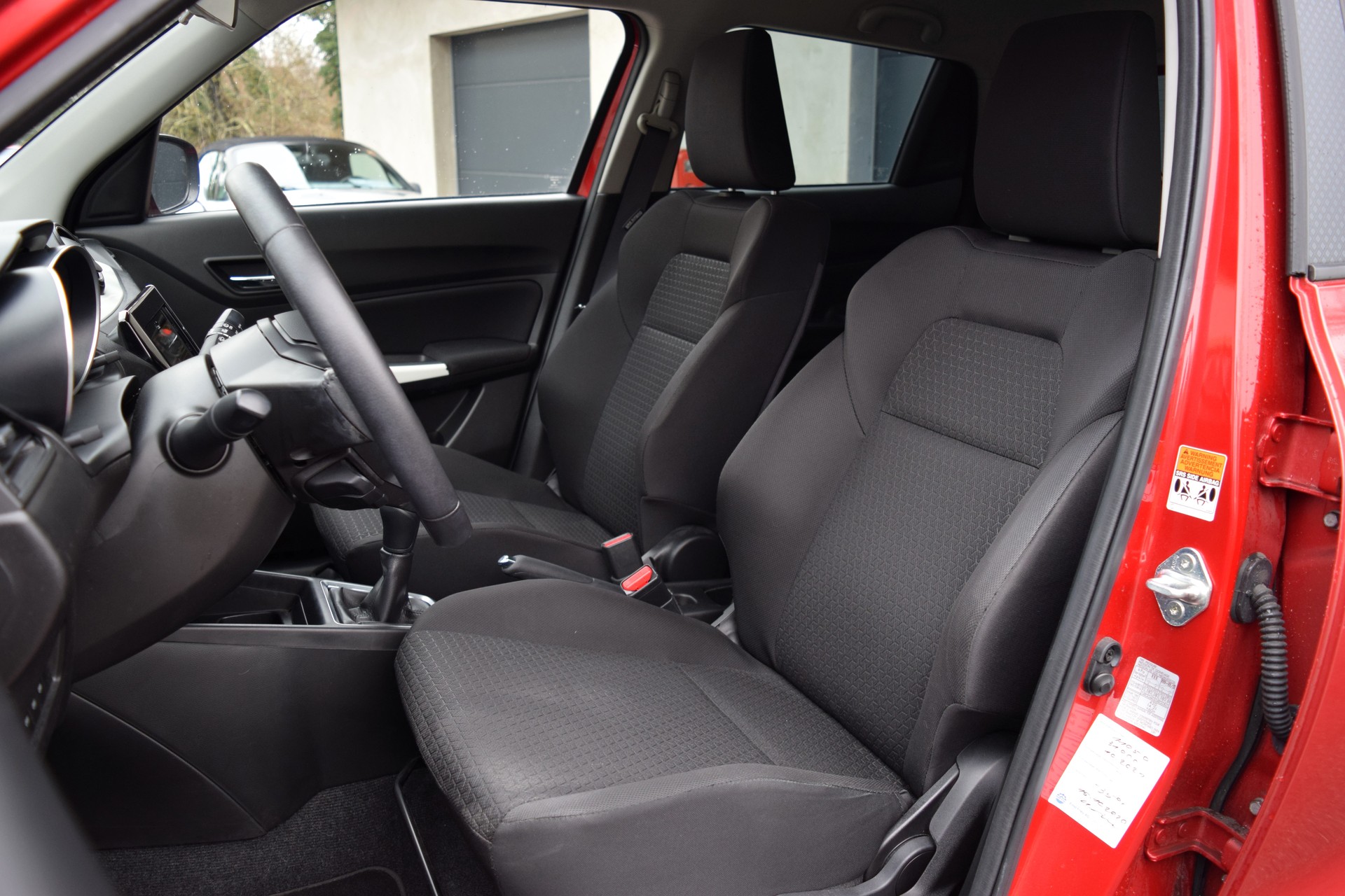 SUZUKI Swift 1.0 12V SHVS Tradizio Top Hybrid-image-4